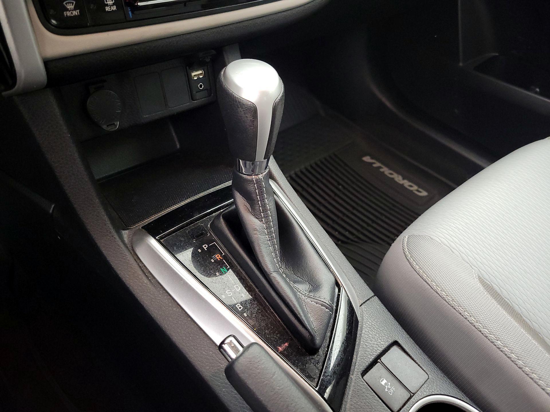 Thumbnail: 2019 Toyota Corolla - 17