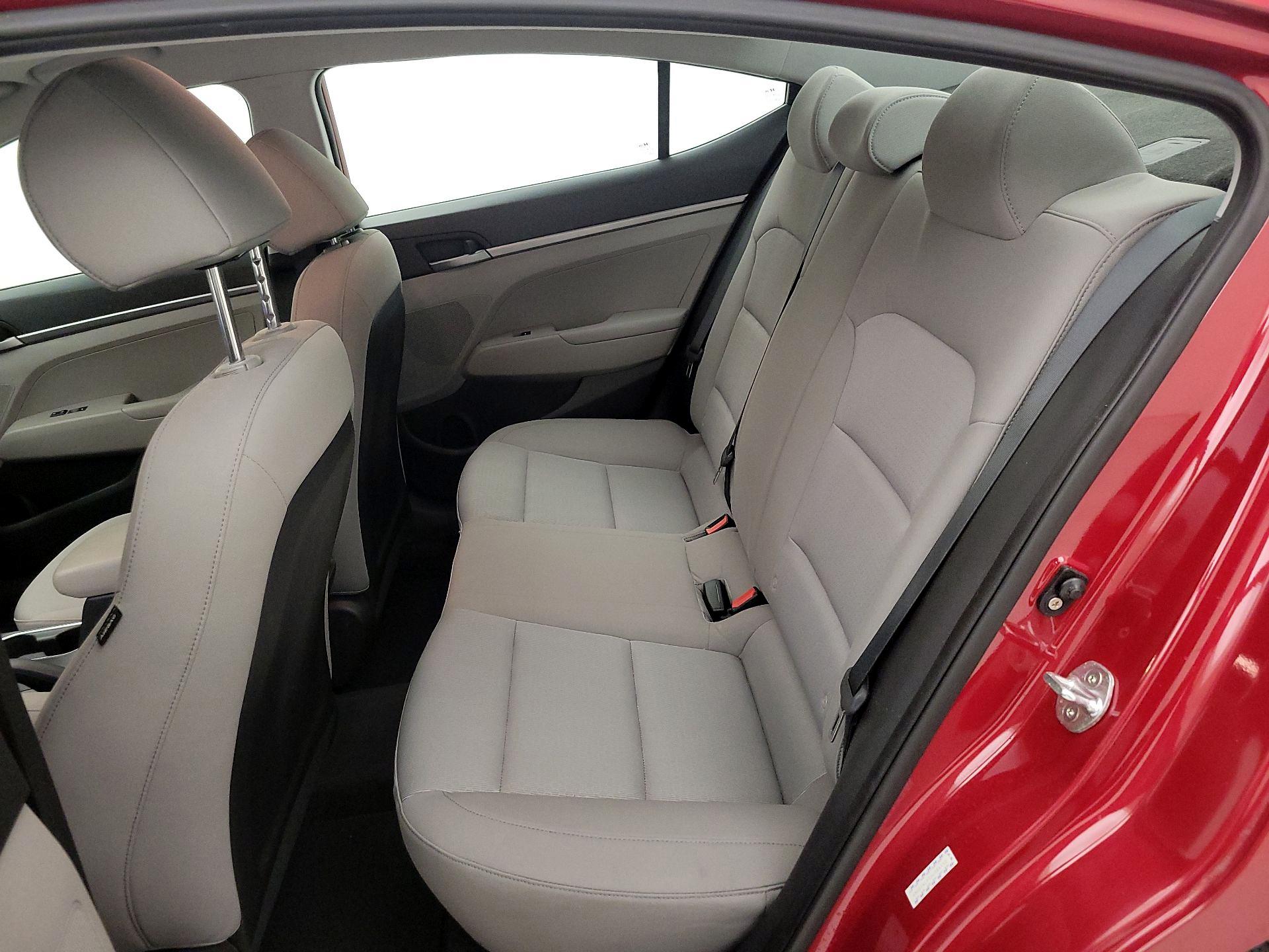 Thumbnail: 2017 Hyundai Elantra - 18