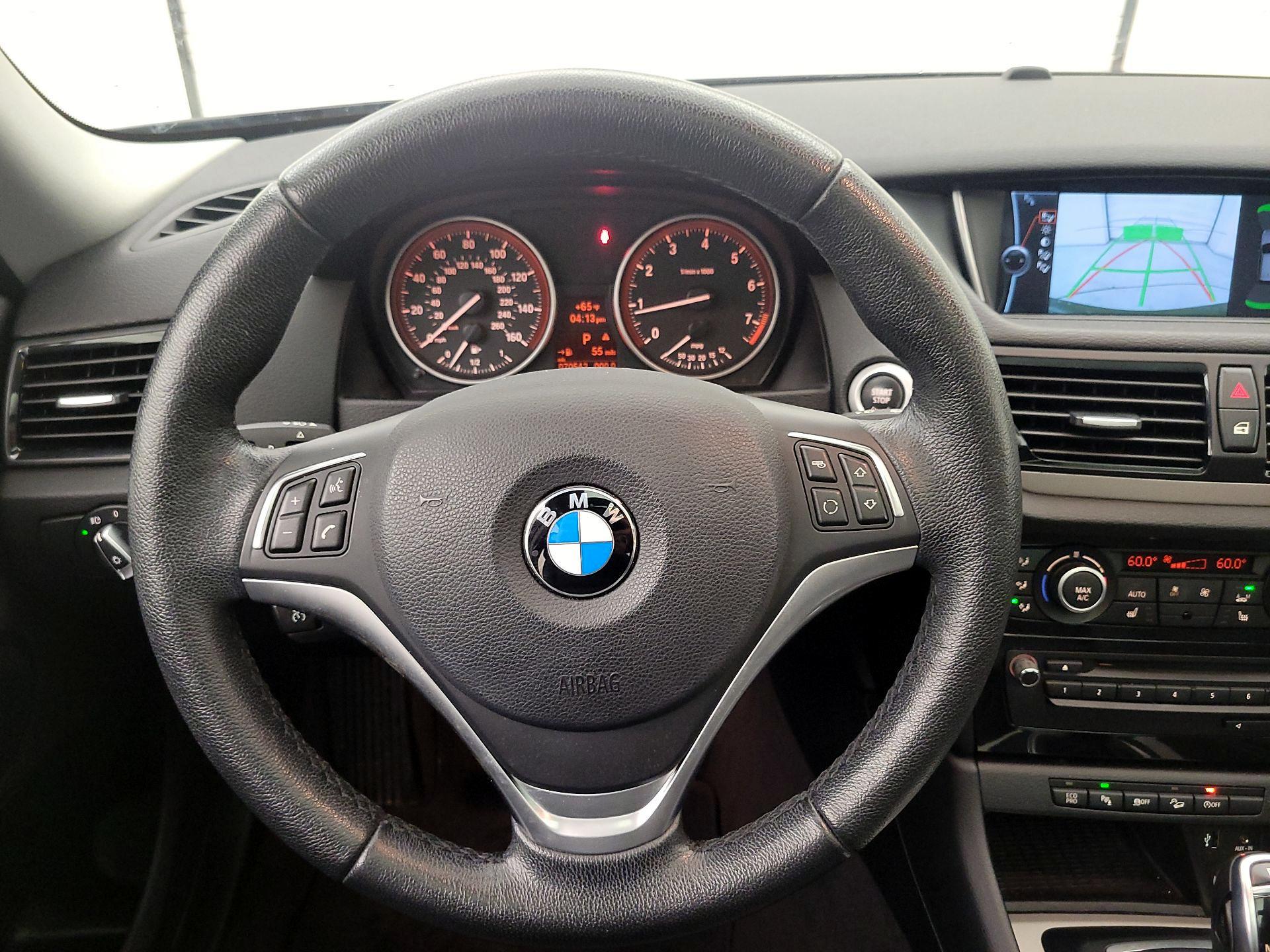 Thumbnail: 2015 BMW X1 - 10