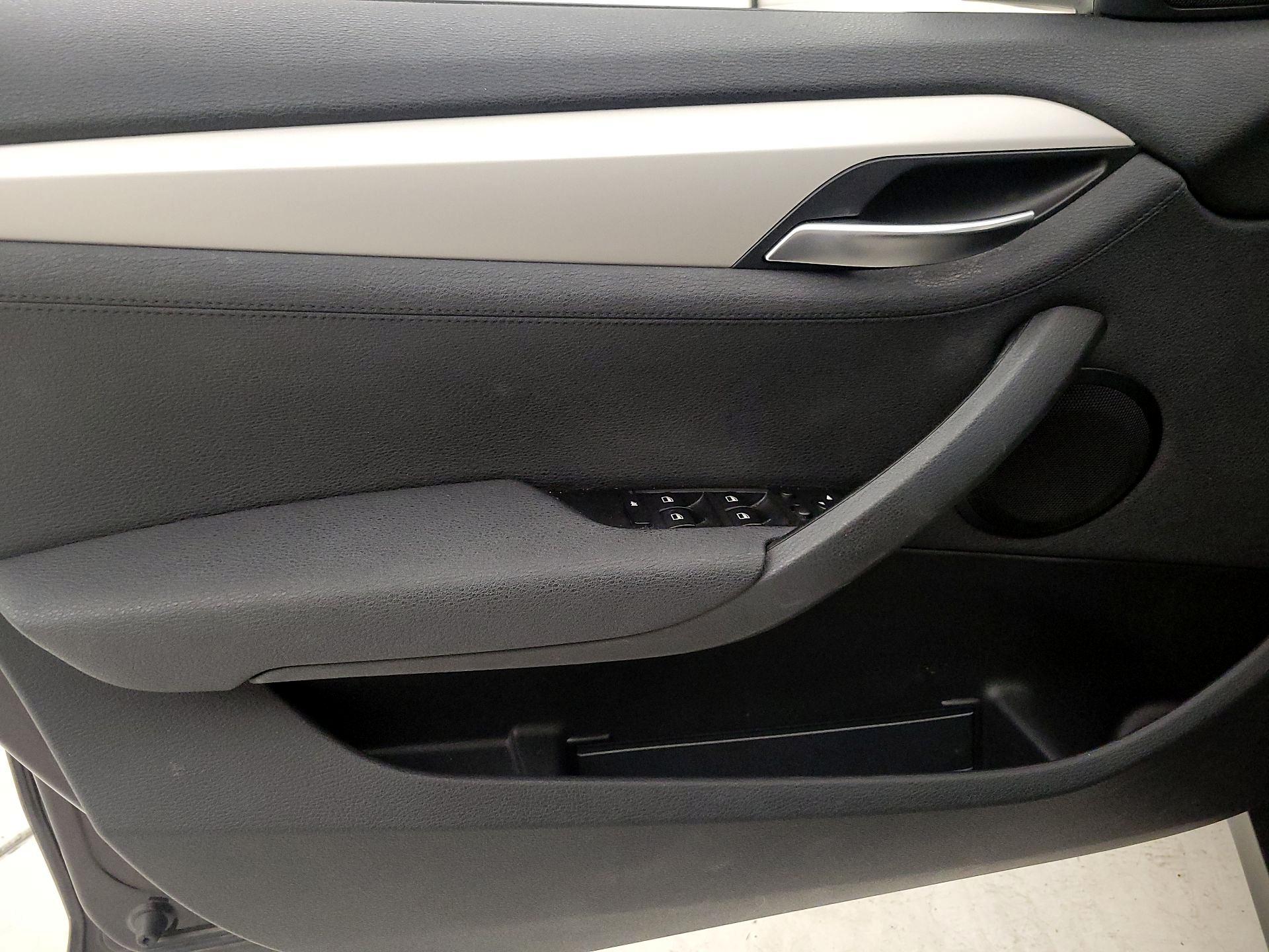 Thumbnail: 2015 BMW X1 - 12