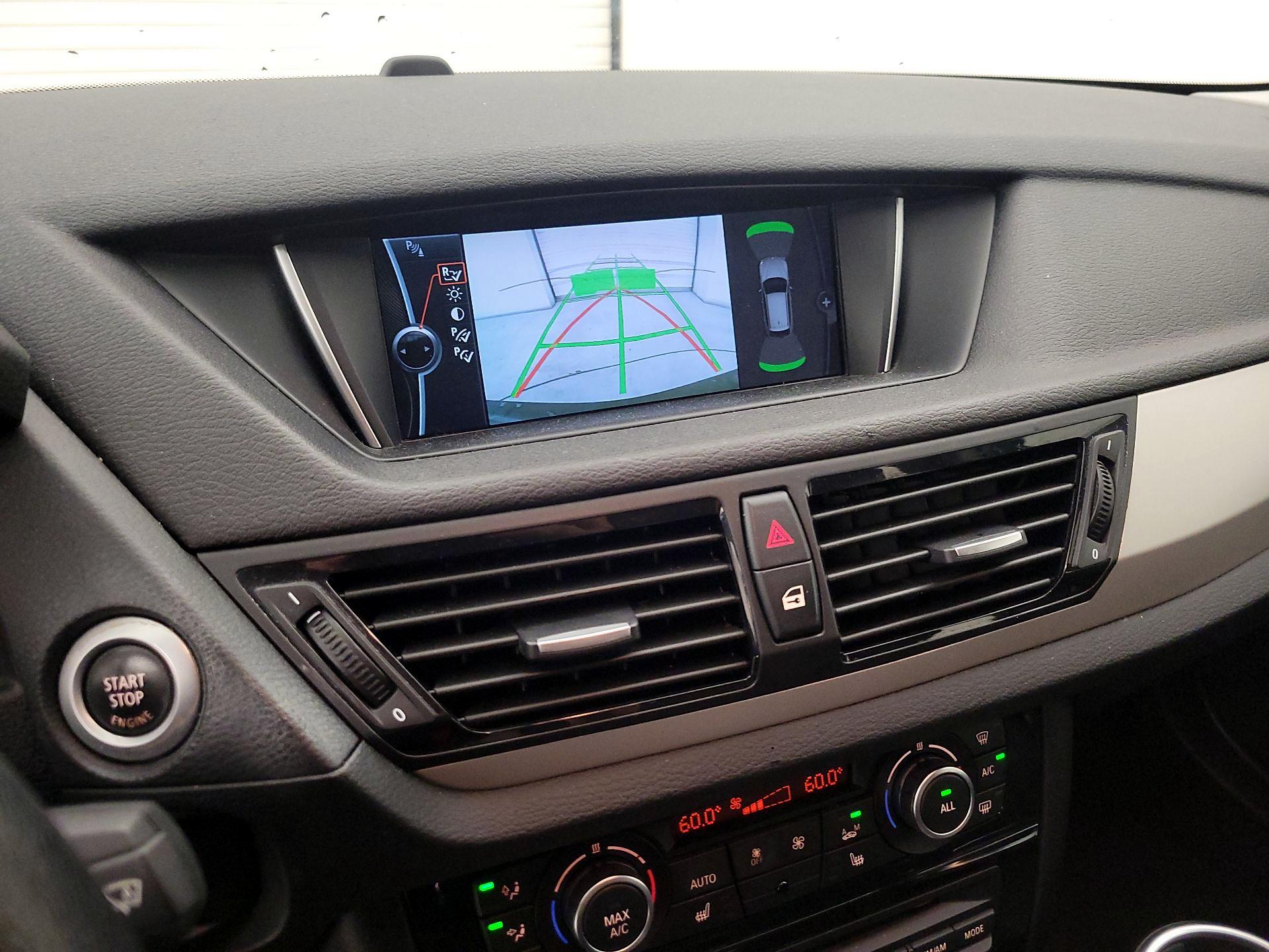 Thumbnail: 2015 BMW X1 - 14