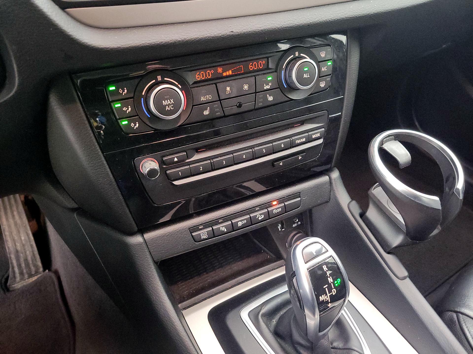 Thumbnail: 2015 BMW X1 - 16