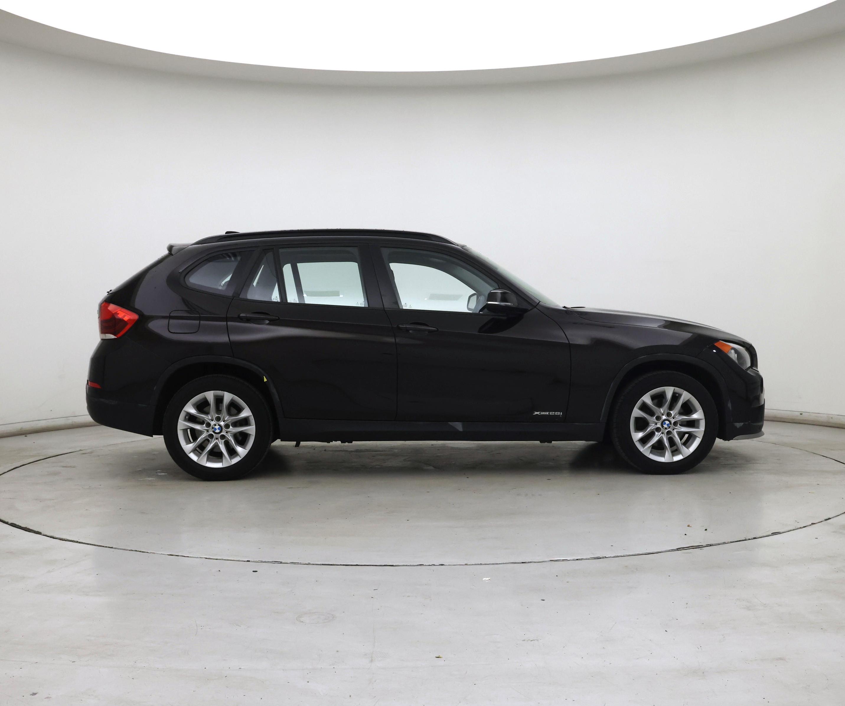 Thumbnail: 2015 BMW X1 - 7