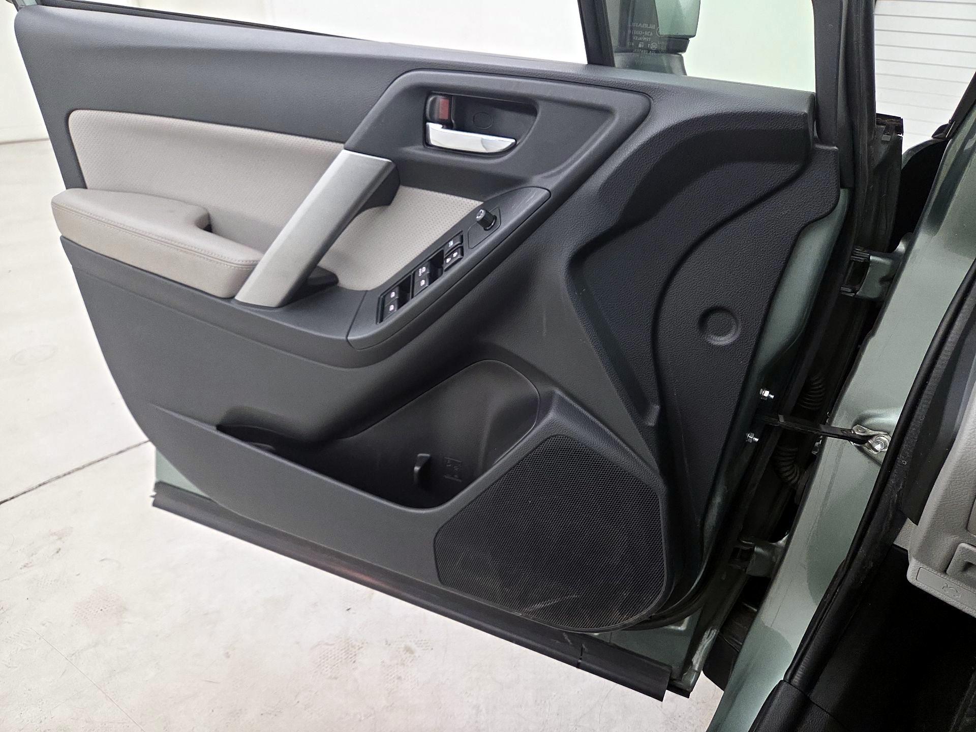 Thumbnail: 2014 Subaru Forester - 12