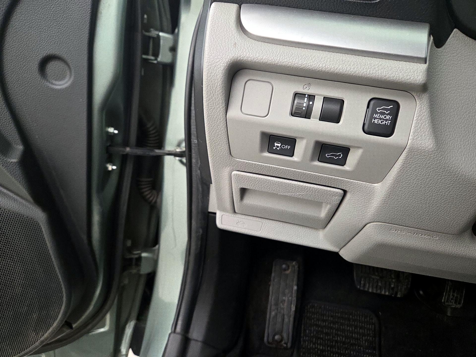 Thumbnail: 2014 Subaru Forester - 13