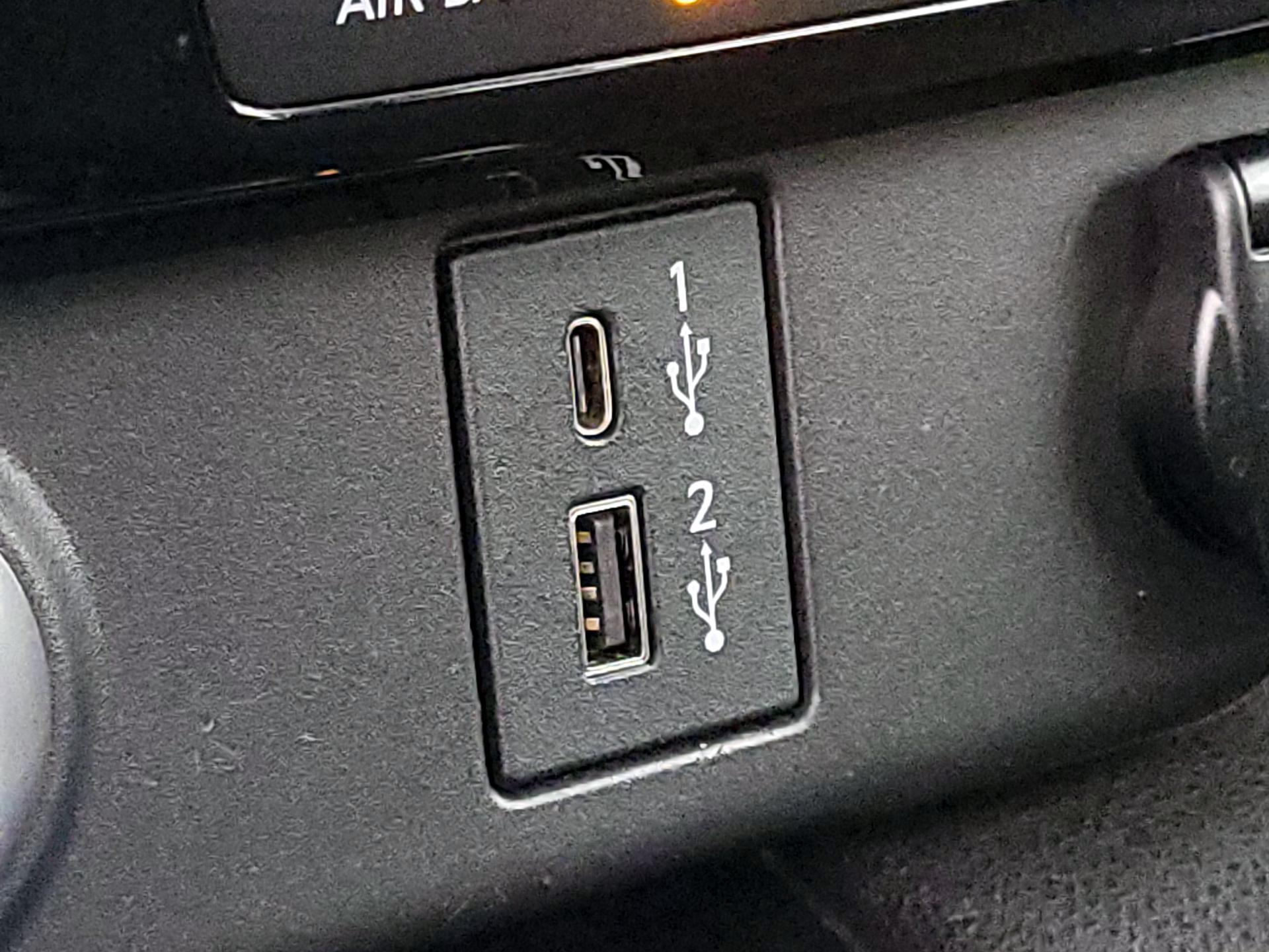 Thumbnail: 2020 Nissan Leaf - 19