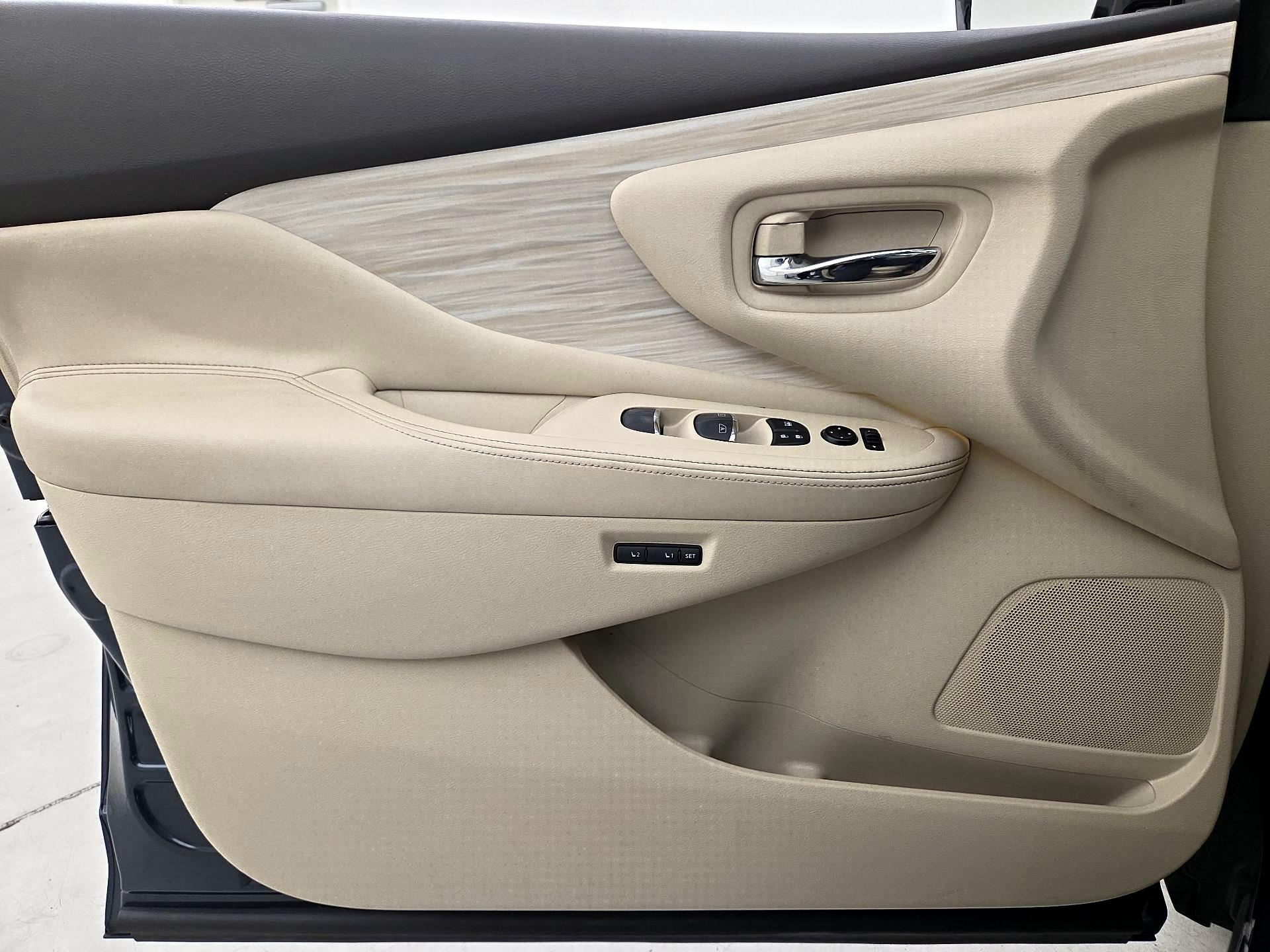 Thumbnail: 2015 Nissan Murano - 12