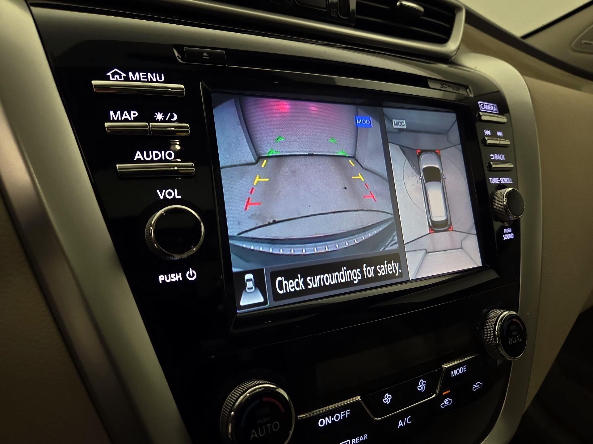 Thumbnail: 2015 Nissan Murano - 15