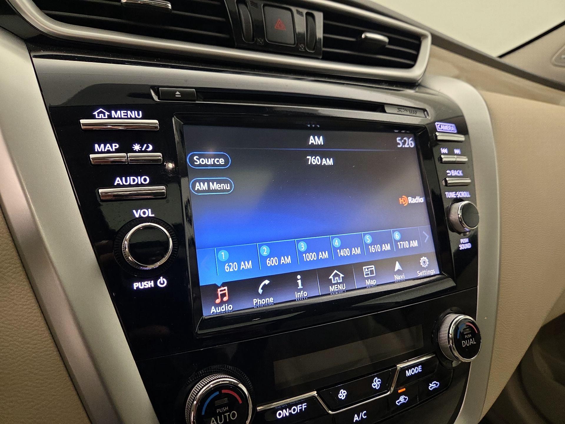 Thumbnail: 2015 Nissan Murano - 16