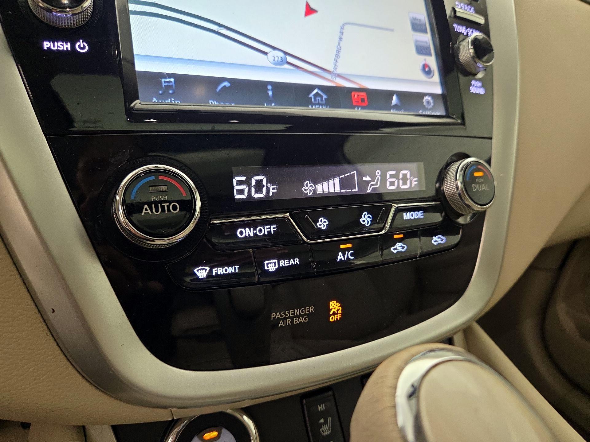 Thumbnail: 2015 Nissan Murano - 17