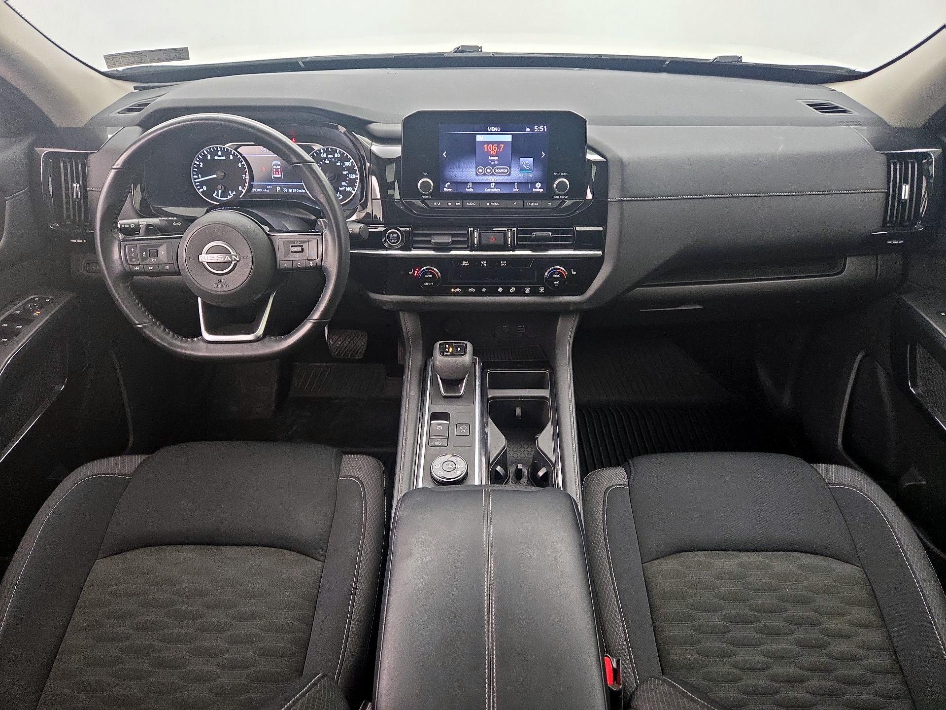 Thumbnail: 2023 Nissan Pathfinder - 9