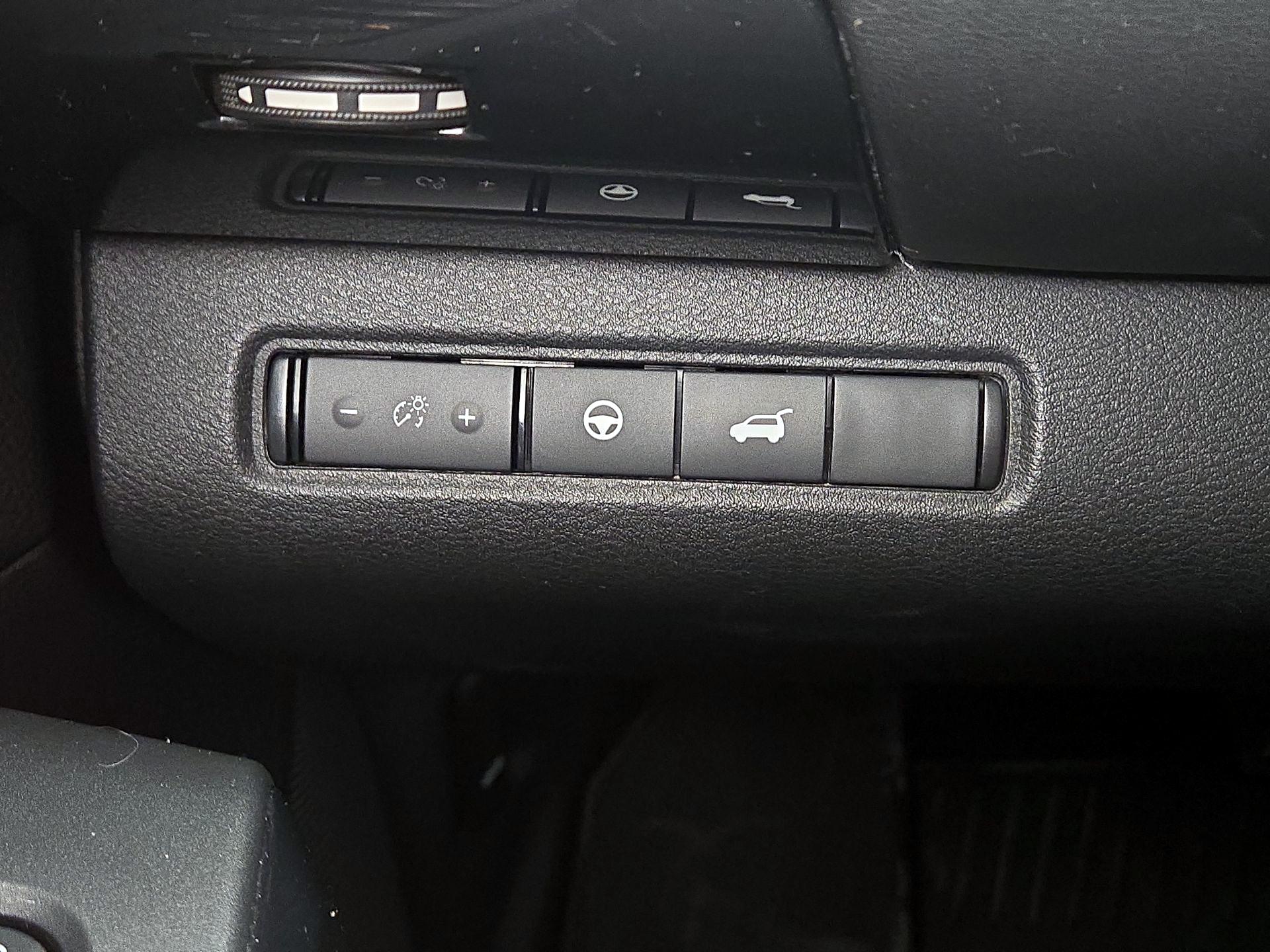 Thumbnail: 2023 Nissan Pathfinder - 13