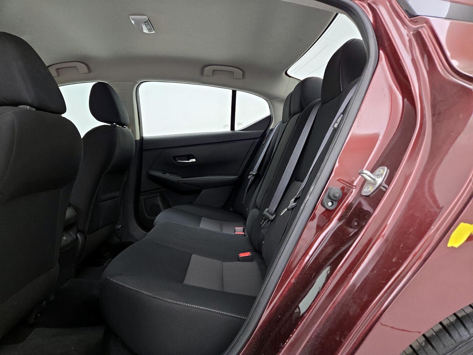 Thumbnail: 2022 Nissan Sentra - 18