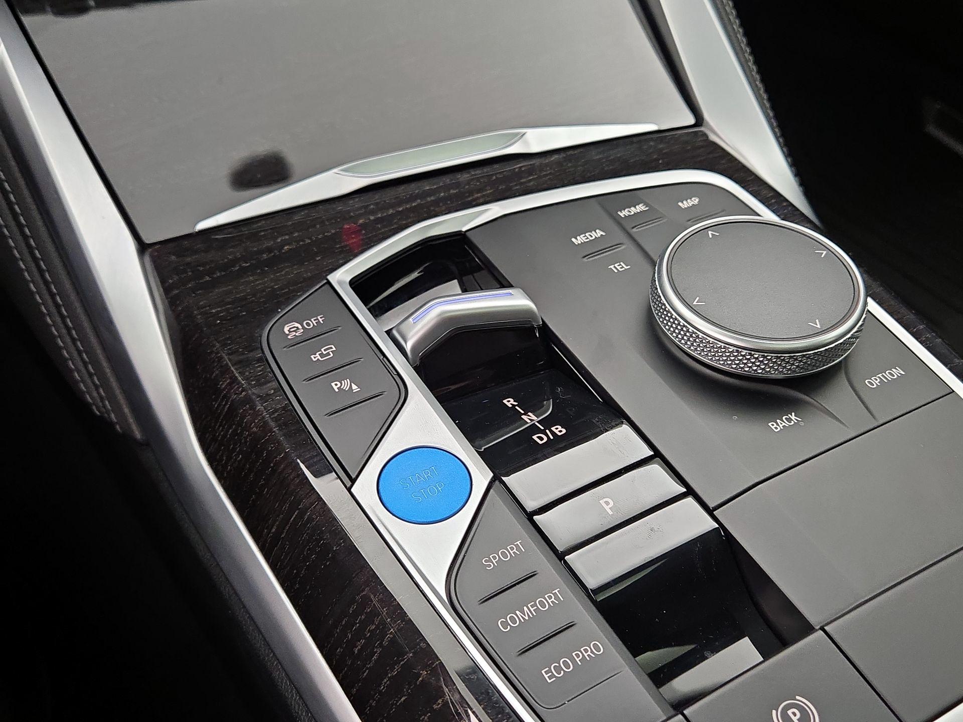 Thumbnail: 2024 BMW i4 - 18