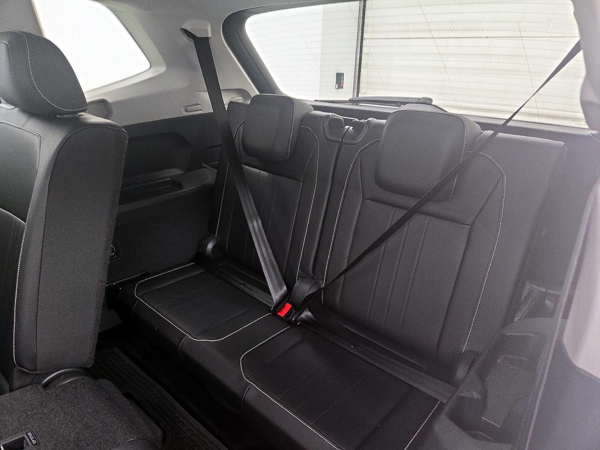 Thumbnail: 2022 Volkswagen Tiguan - 20