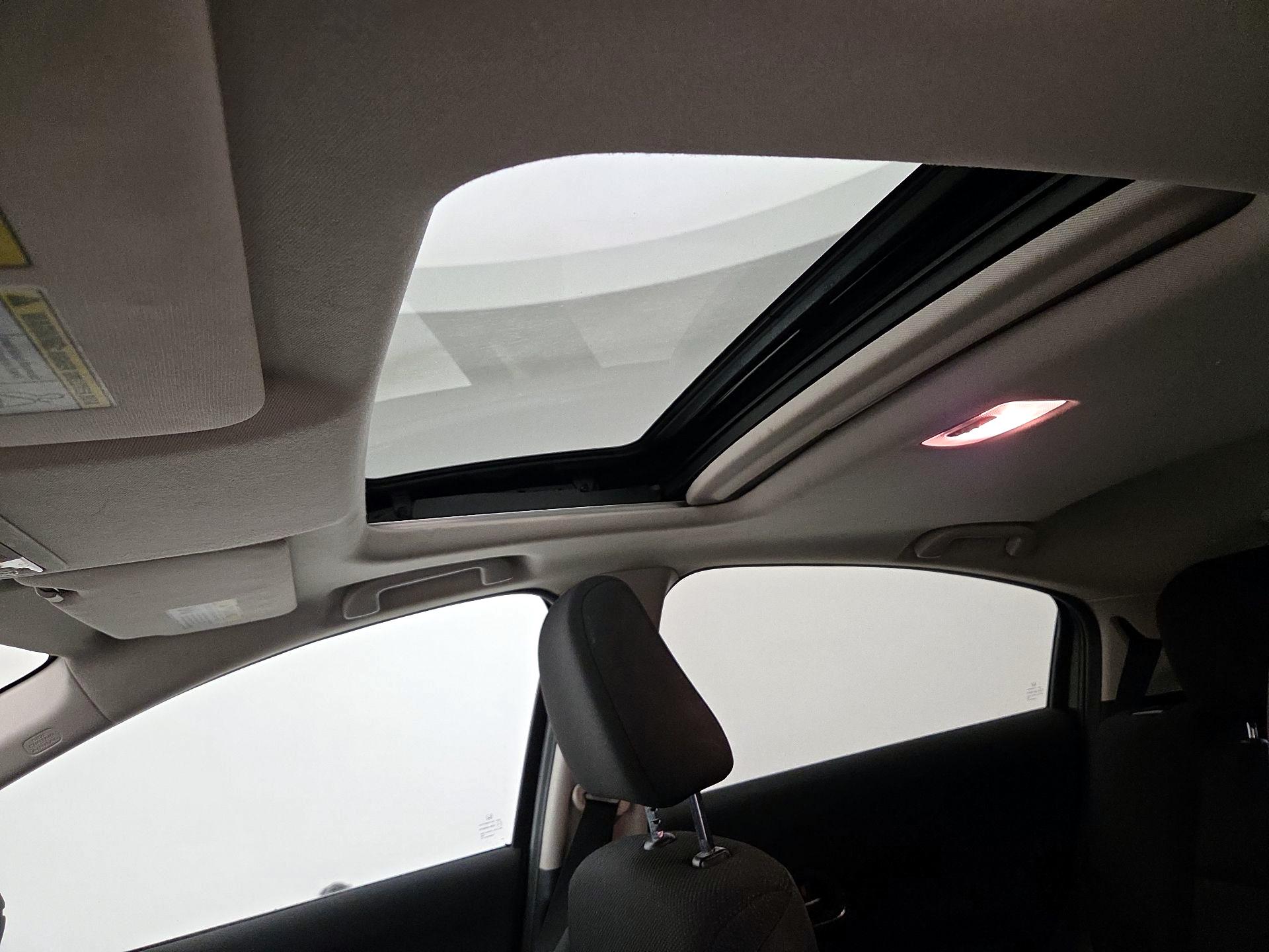 Thumbnail: 2016 Honda HR-V - 19