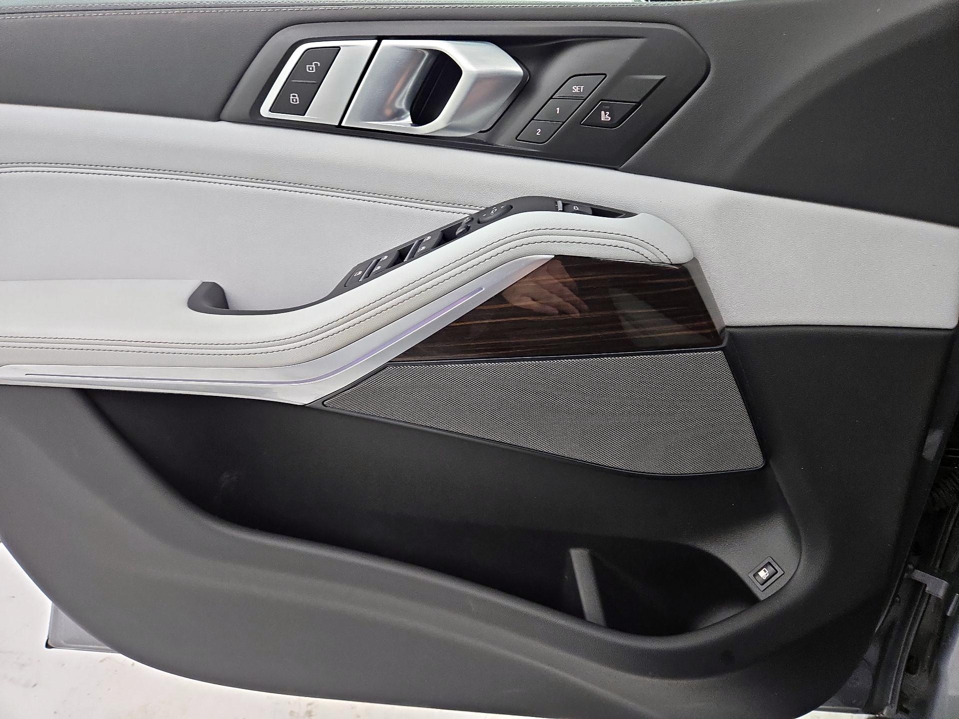 Thumbnail: 2024 BMW X5 - 12