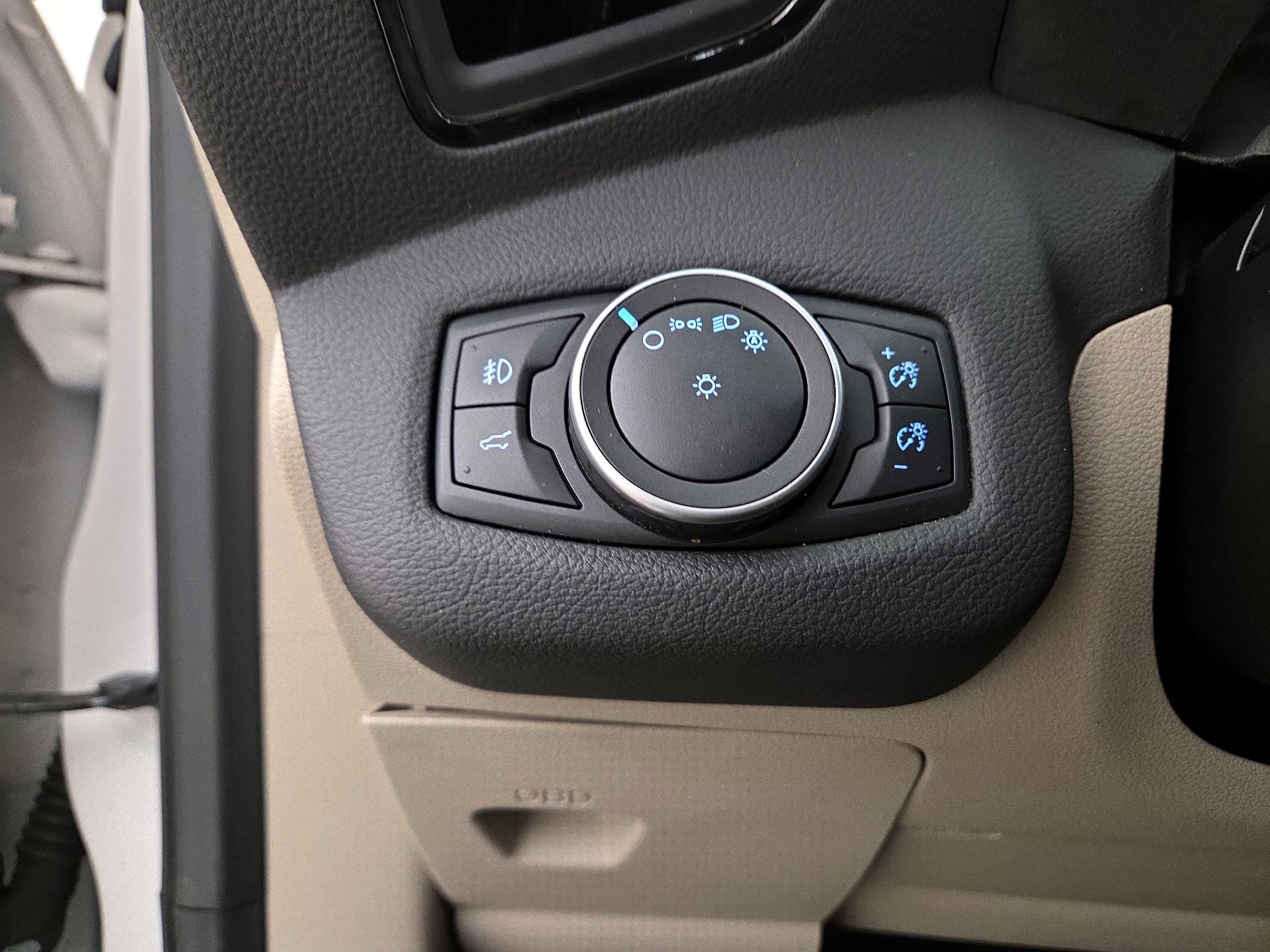 Thumbnail: 2019 Ford Escape - 13