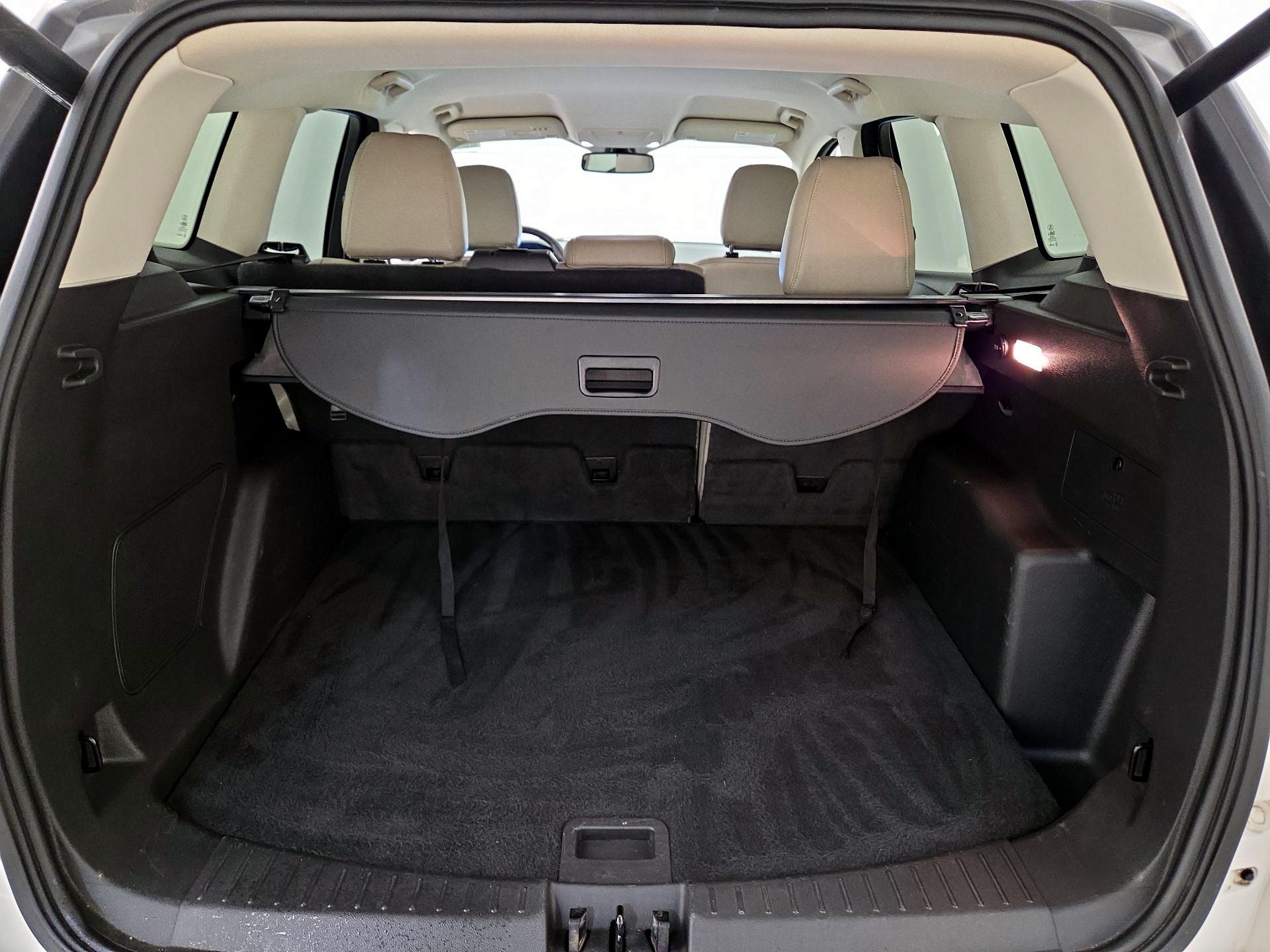 Thumbnail: 2019 Ford Escape - 19