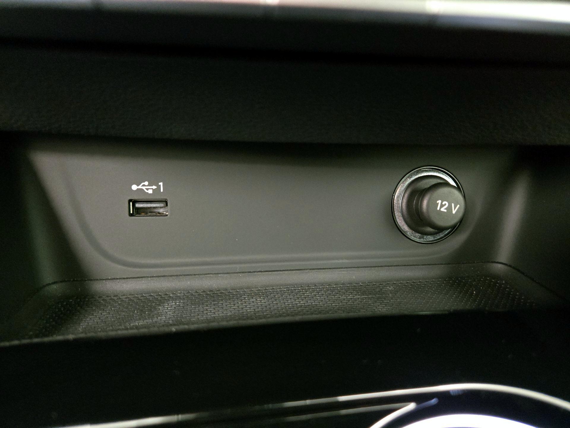 Thumbnail: 2022 Audi A4 - 18