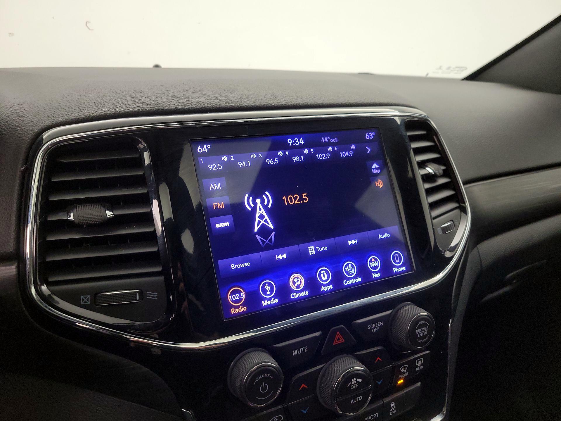 Thumbnail: 2019 Jeep Grand Cherokee - 16