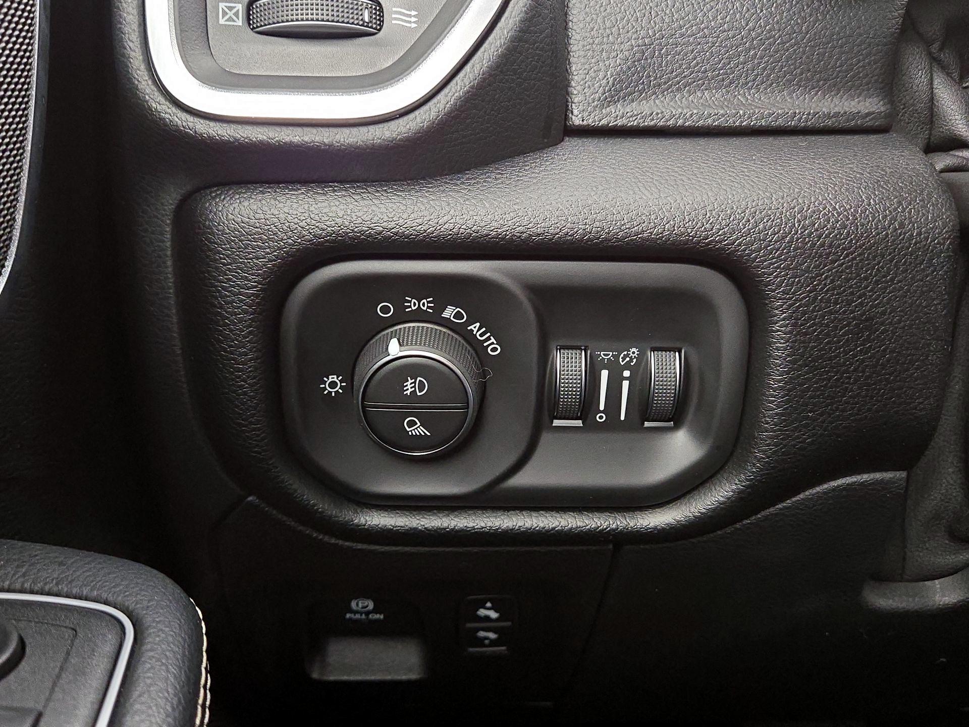 Thumbnail: 2022 RAM 1500 - 13