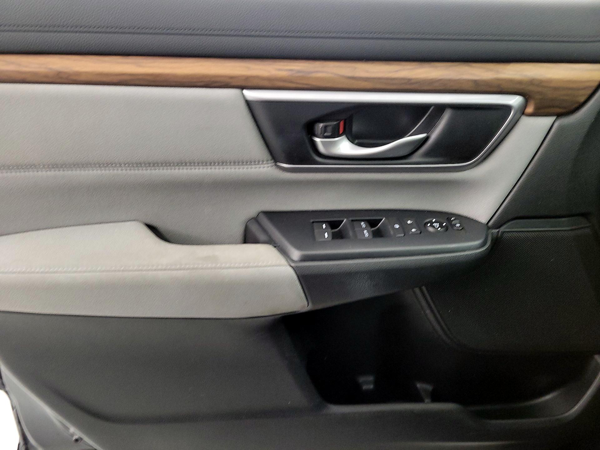 Thumbnail: 2017 Honda CR-V - 12