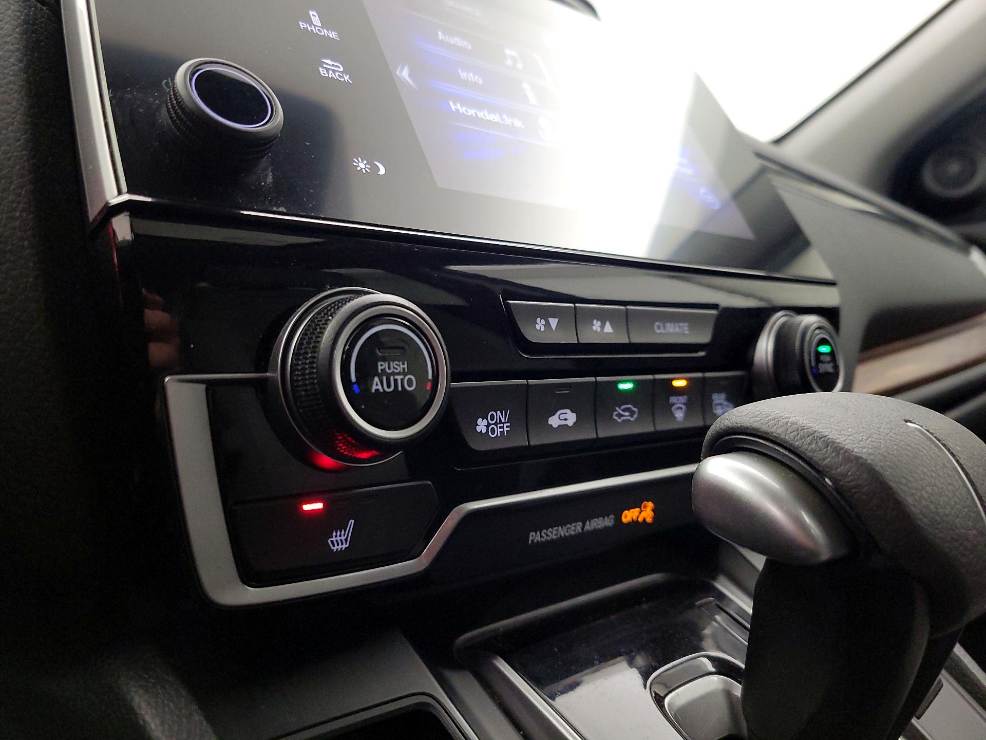 Thumbnail: 2017 Honda CR-V - 16