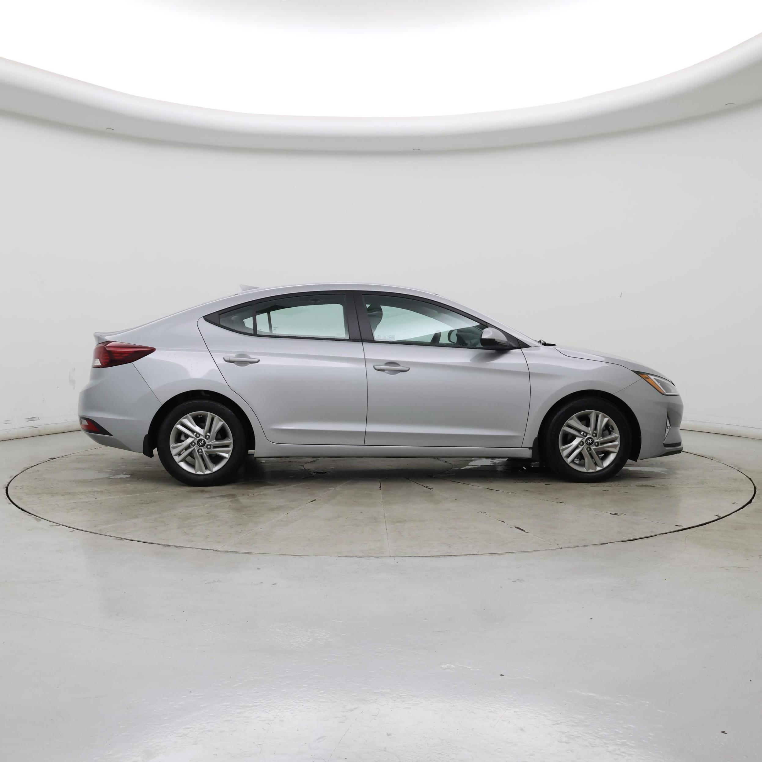 Thumbnail: 2020 Hyundai Elantra - 7