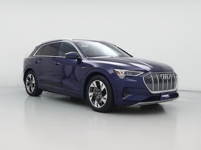 2022 Audi e-tron Premium Plus
