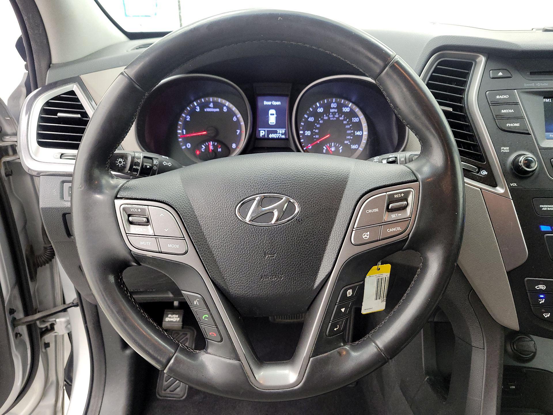 Thumbnail: 2014 Hyundai Santa Fe - 10