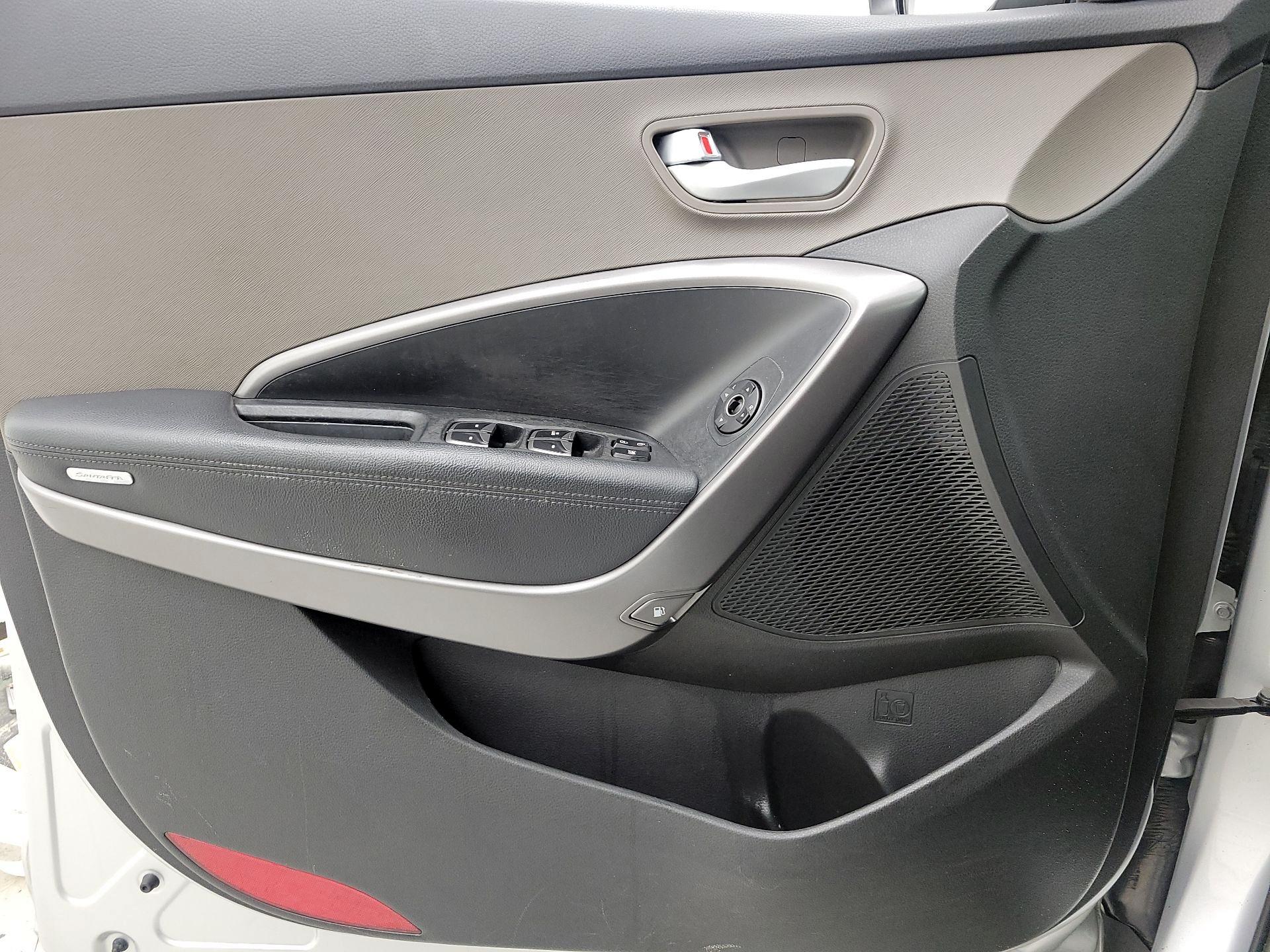 Thumbnail: 2014 Hyundai Santa Fe - 12