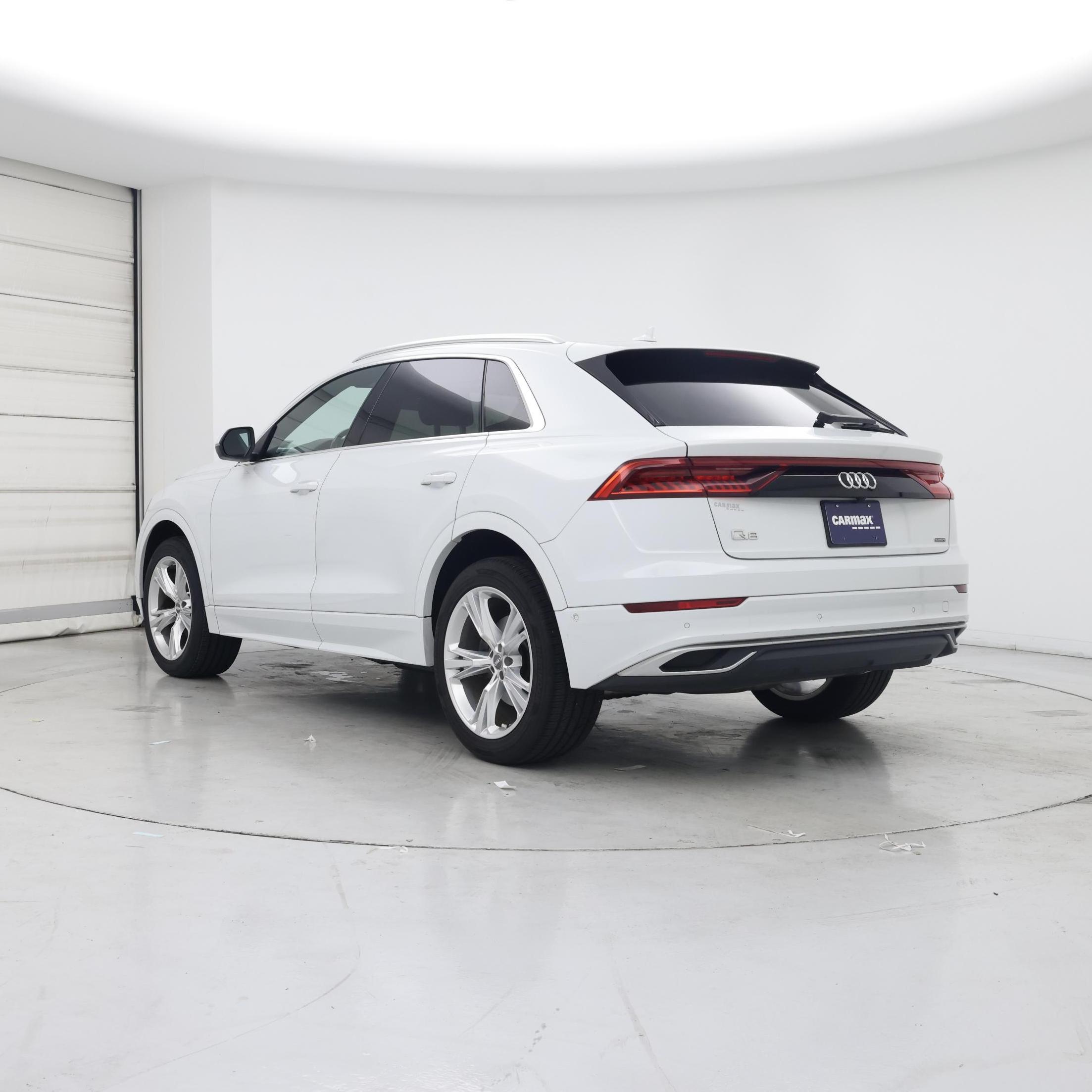 Thumbnail: 2019 Audi Q8 - 2