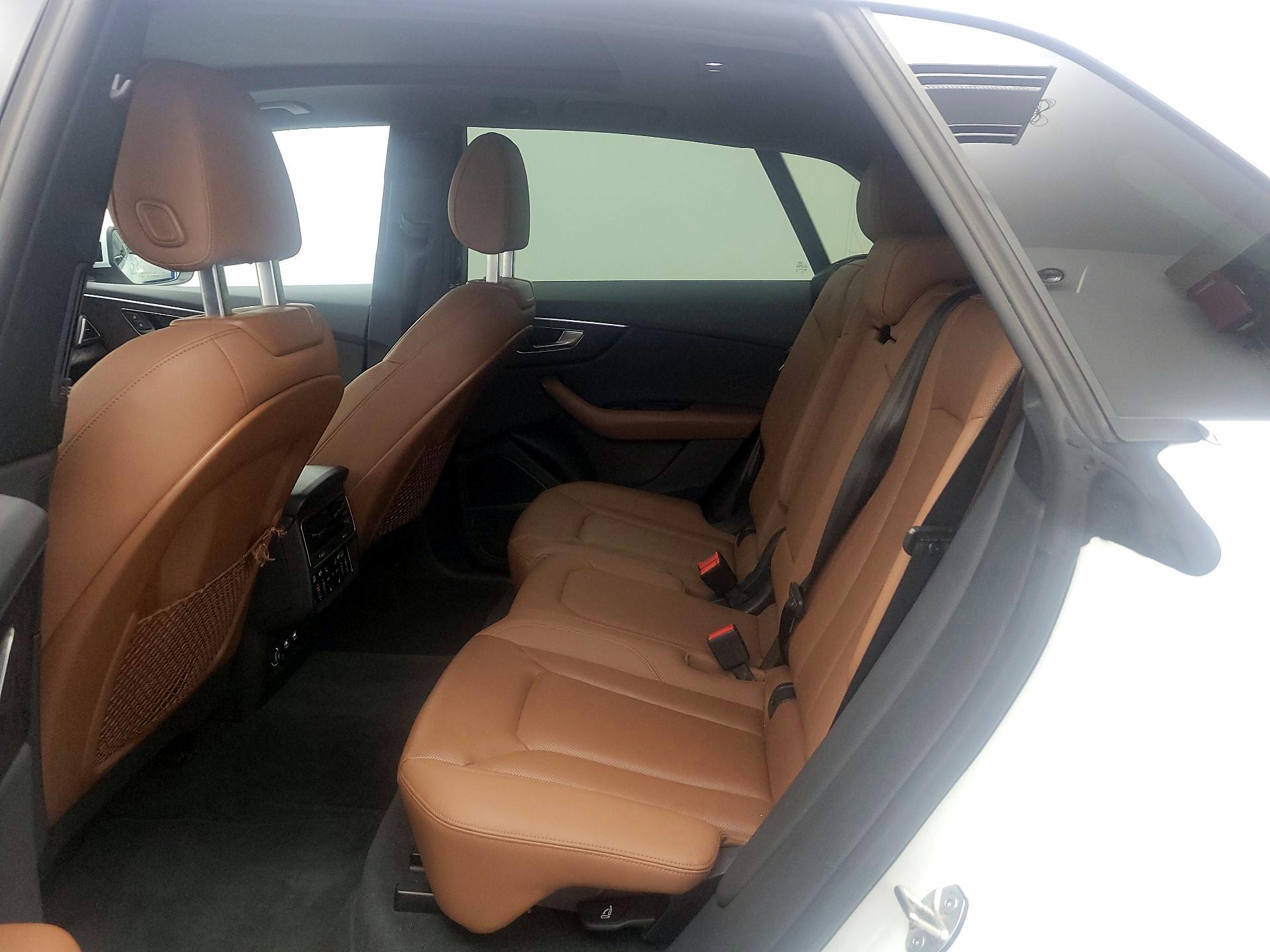 Thumbnail: 2019 Audi Q8 - 20