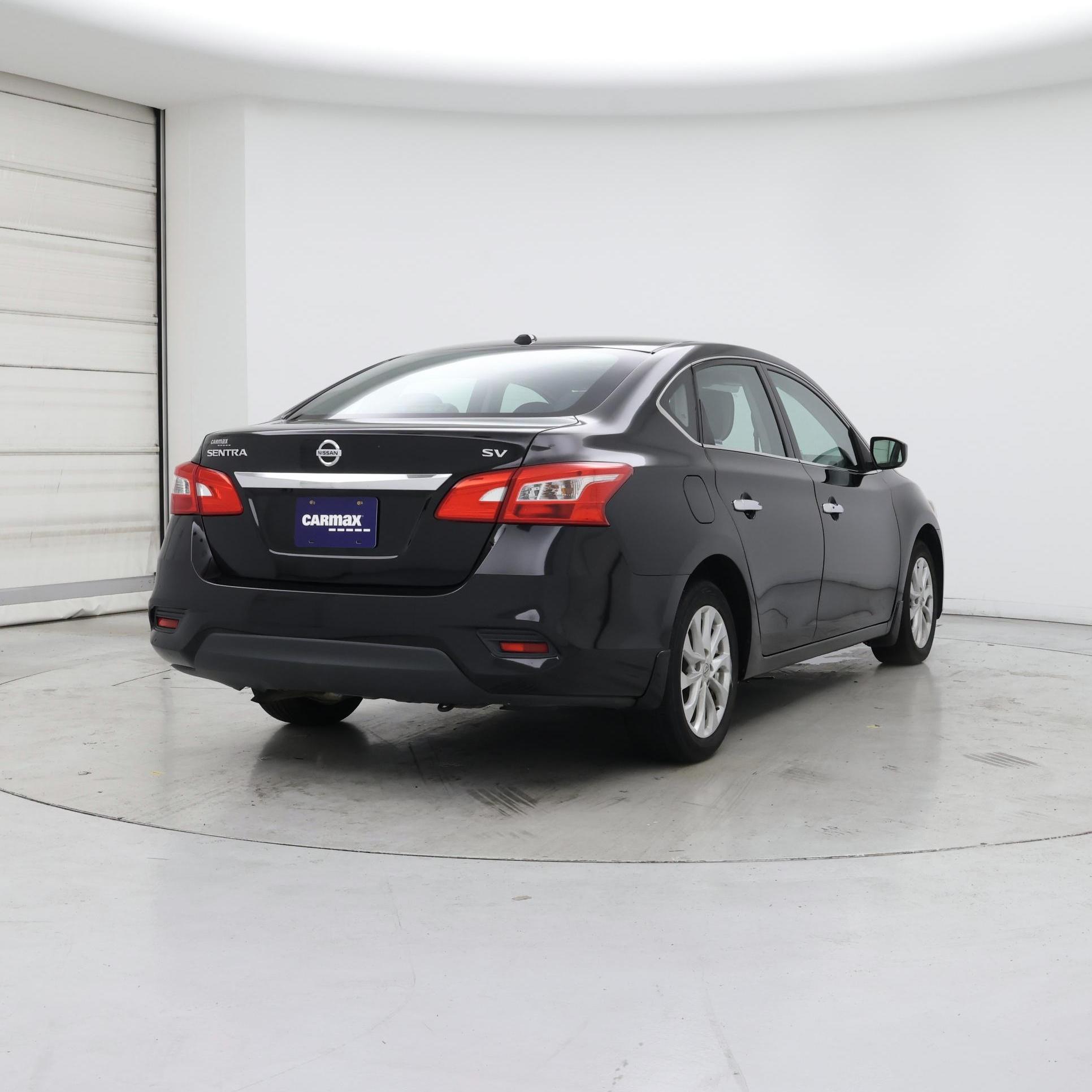 Thumbnail: 2018 Nissan Sentra - 8