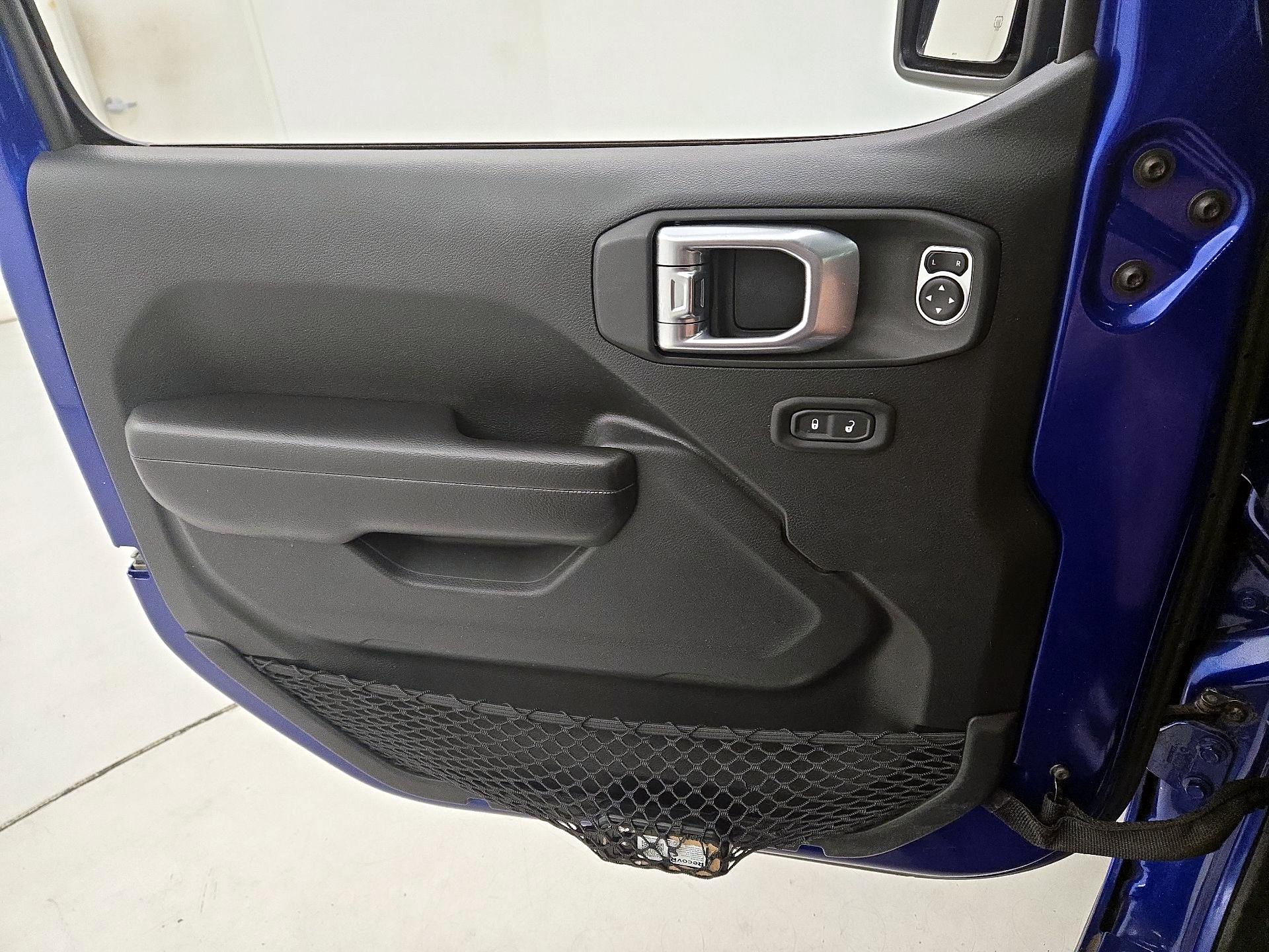 Thumbnail: 2020 Jeep Wrangler - 12