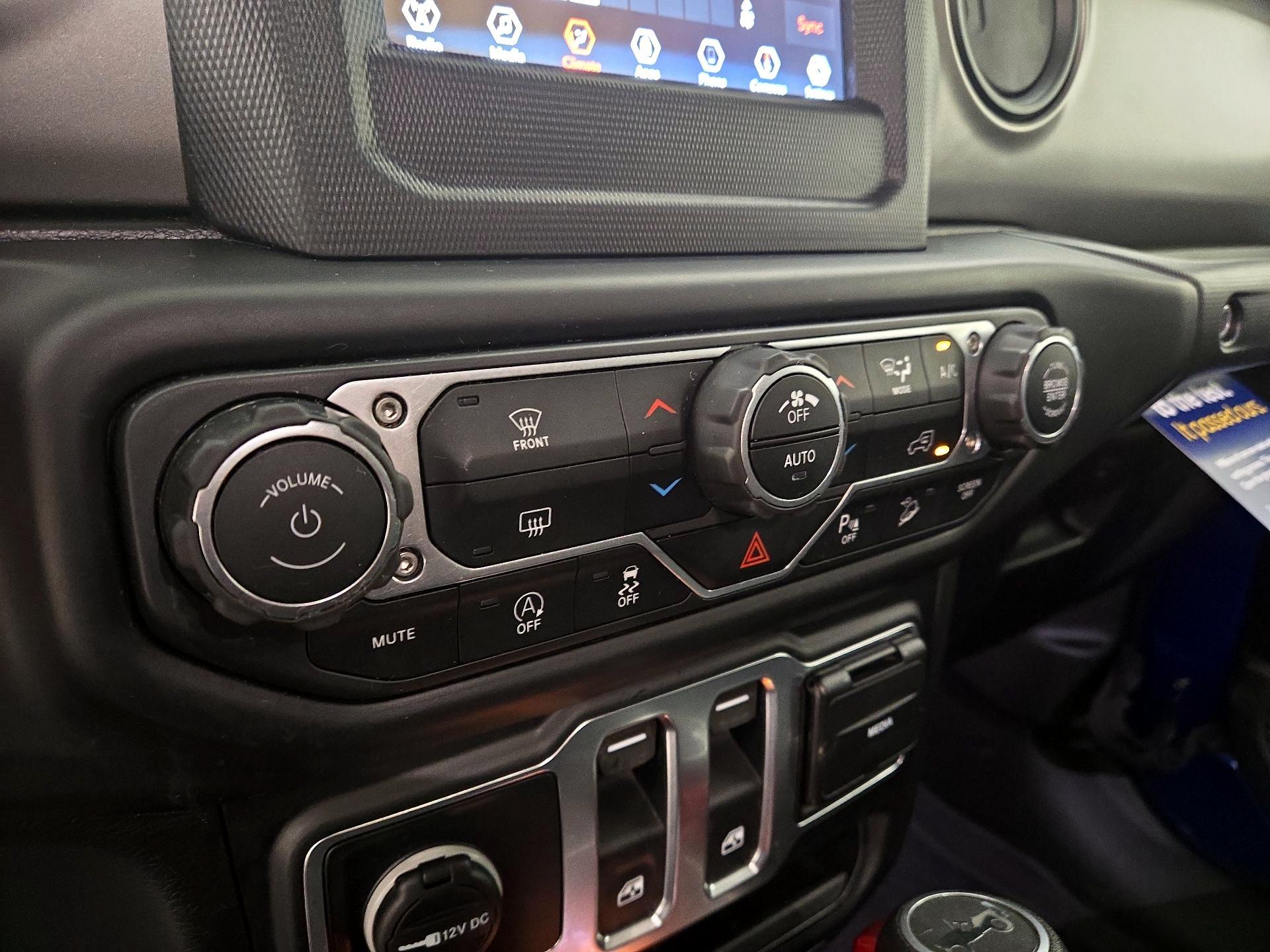 Thumbnail: 2020 Jeep Wrangler - 16