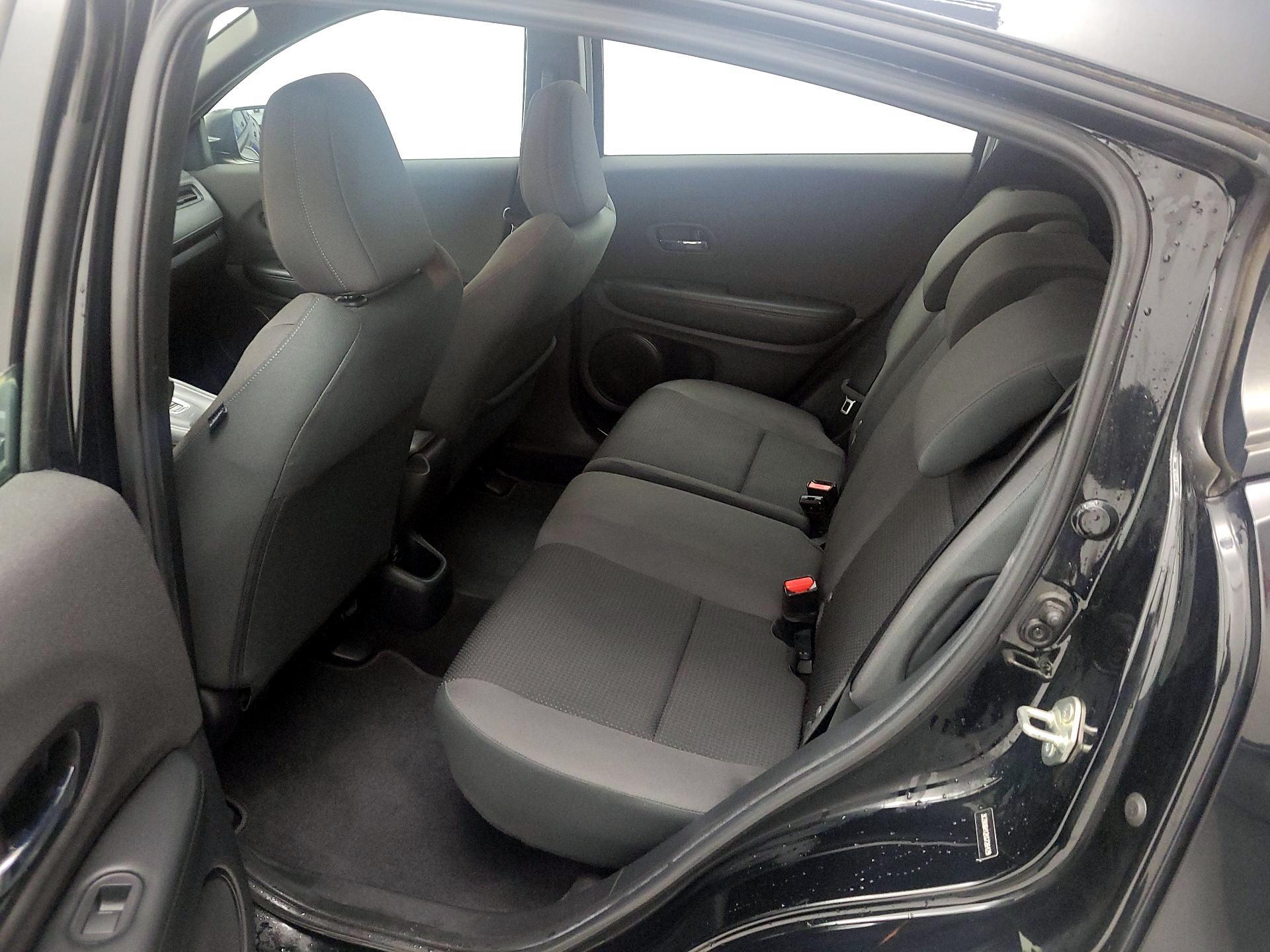 Thumbnail: 2019 Honda HR-V - 19