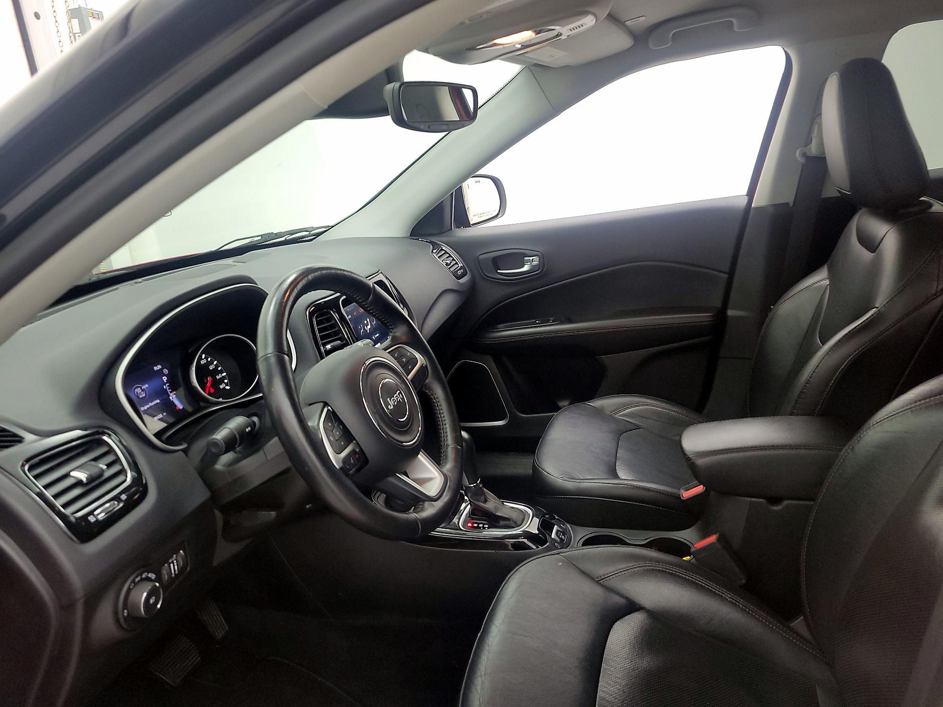 Thumbnail: 2018 Jeep Compass - 11