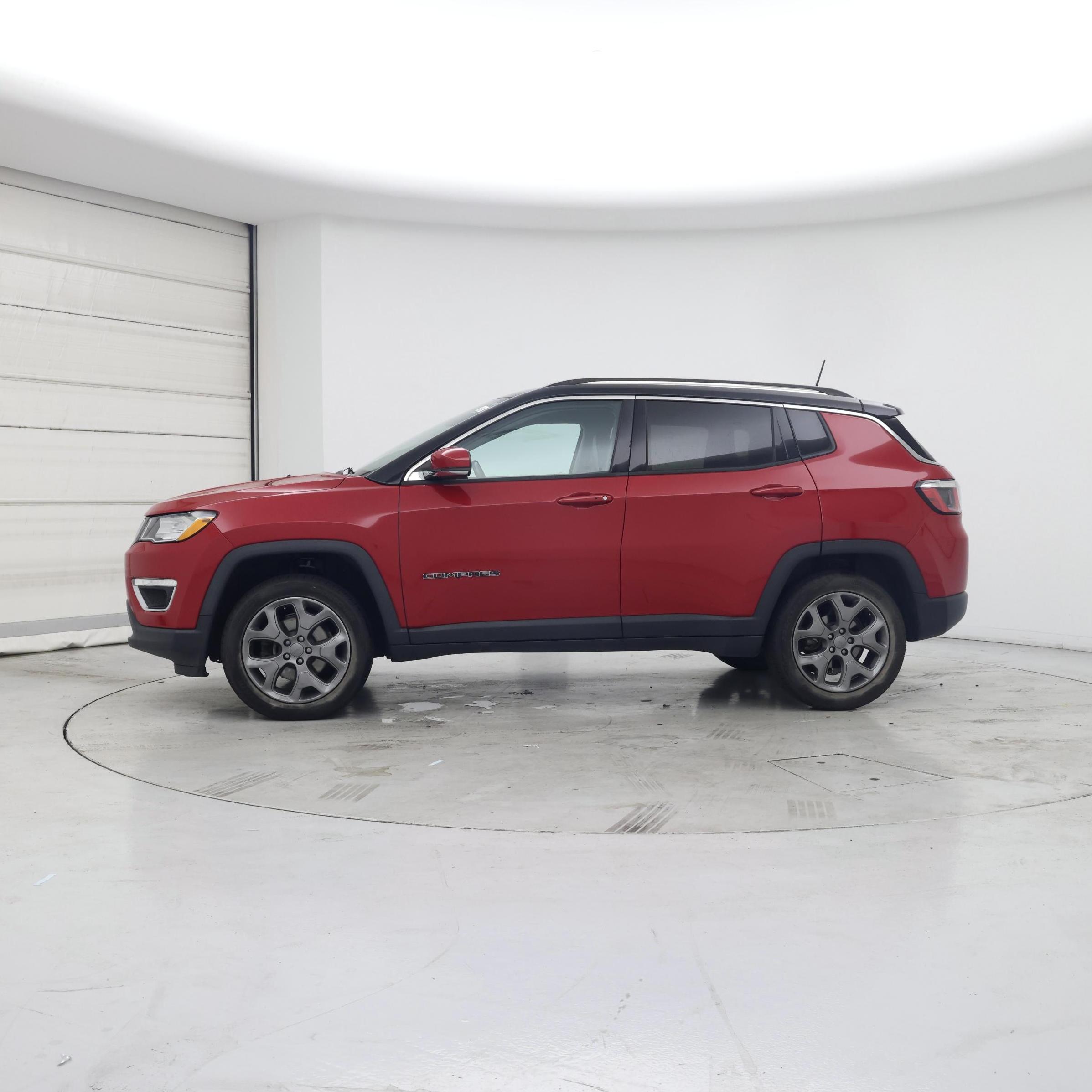 Thumbnail: 2018 Jeep Compass - 3