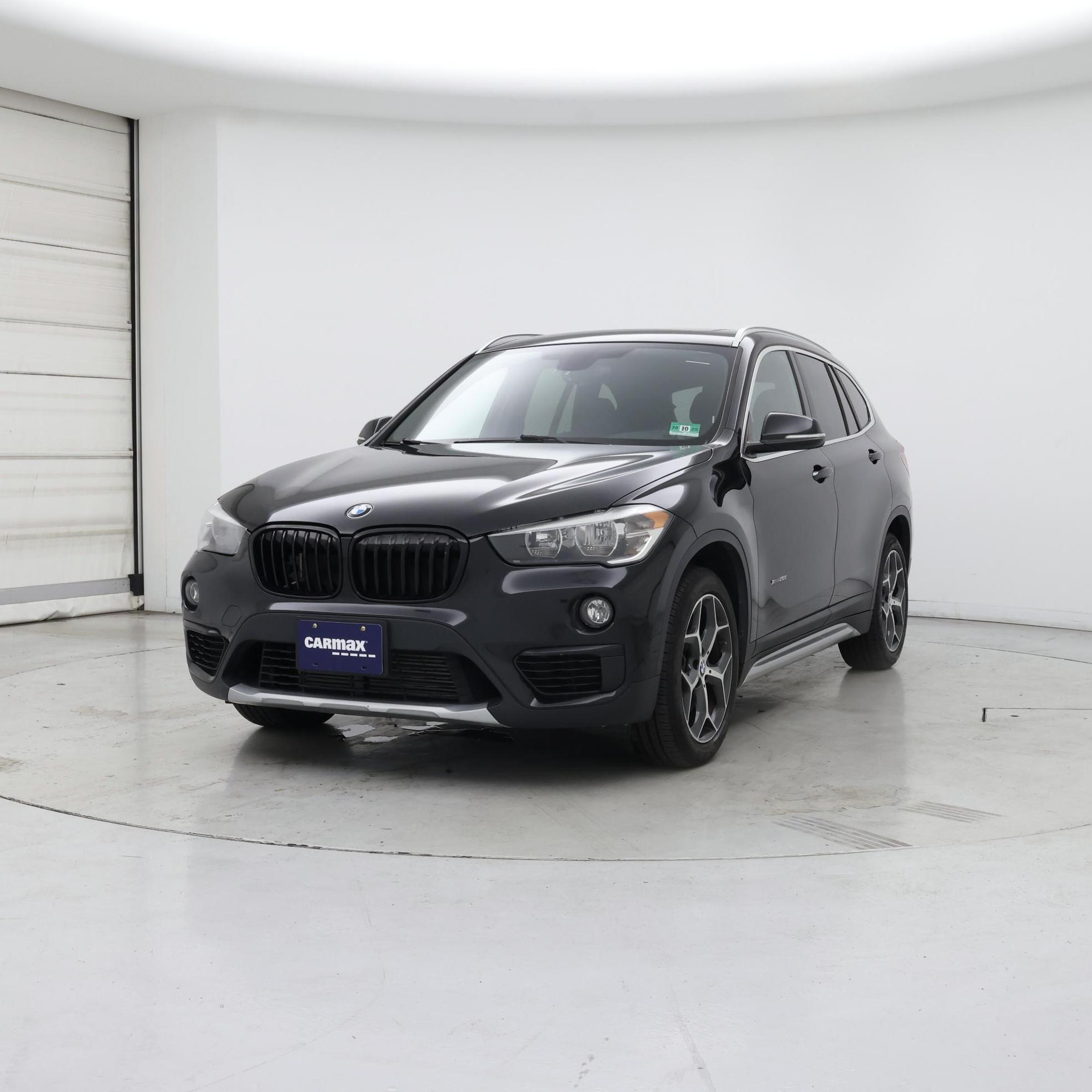 Thumbnail: 2018 BMW X1 - 4