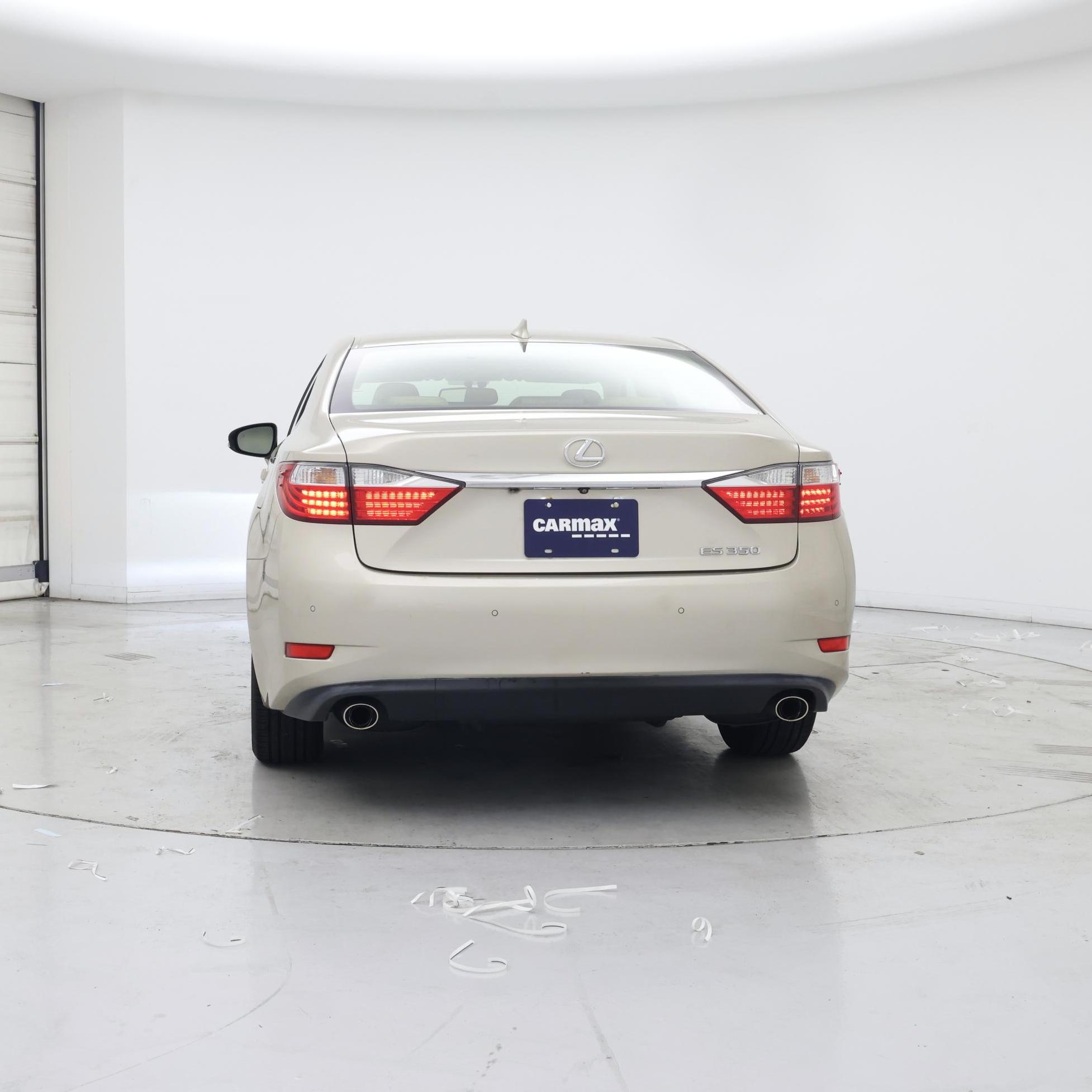 Thumbnail: 2015 Lexus ES - 6