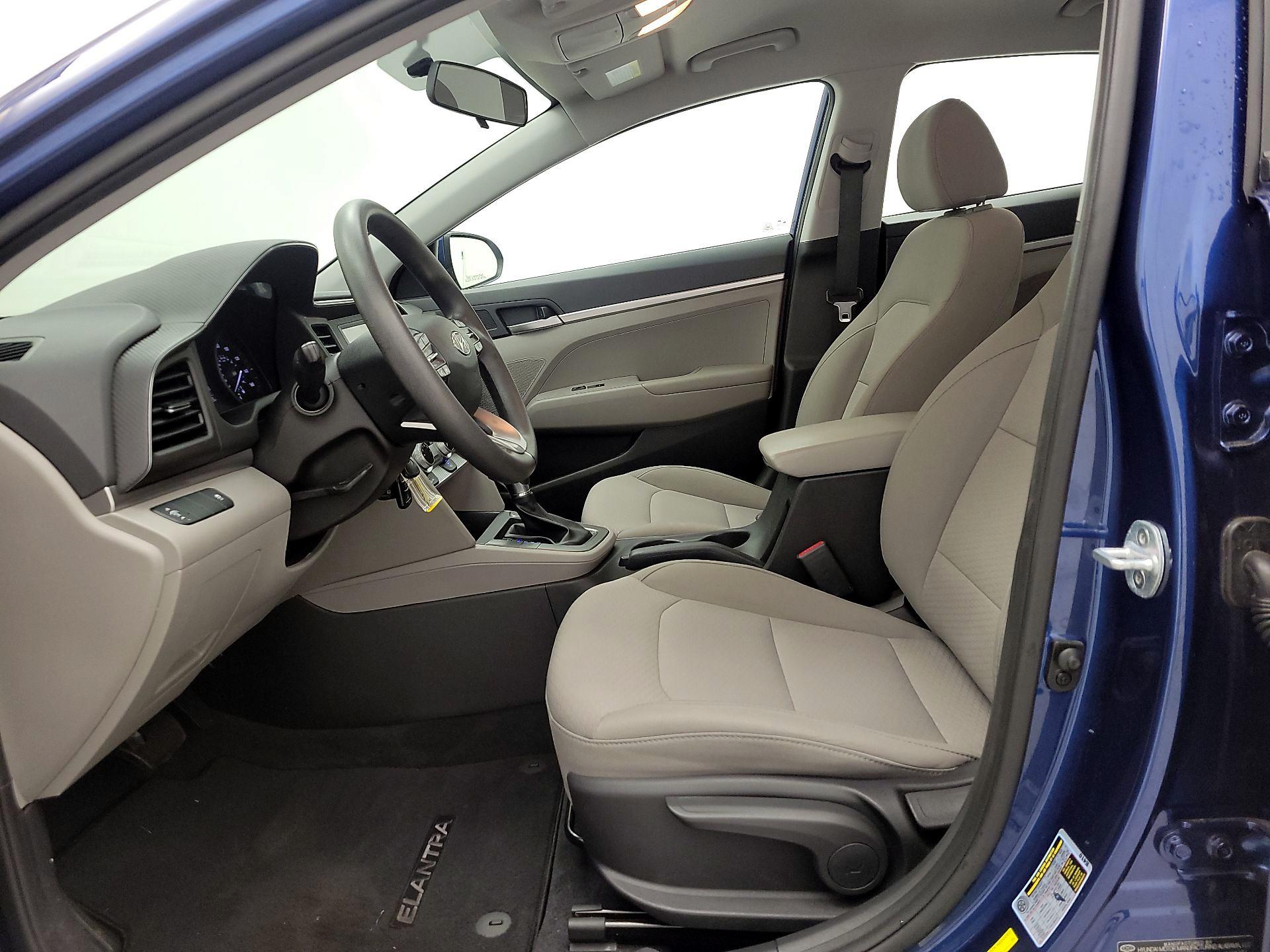 Thumbnail: 2019 Hyundai Elantra - 11