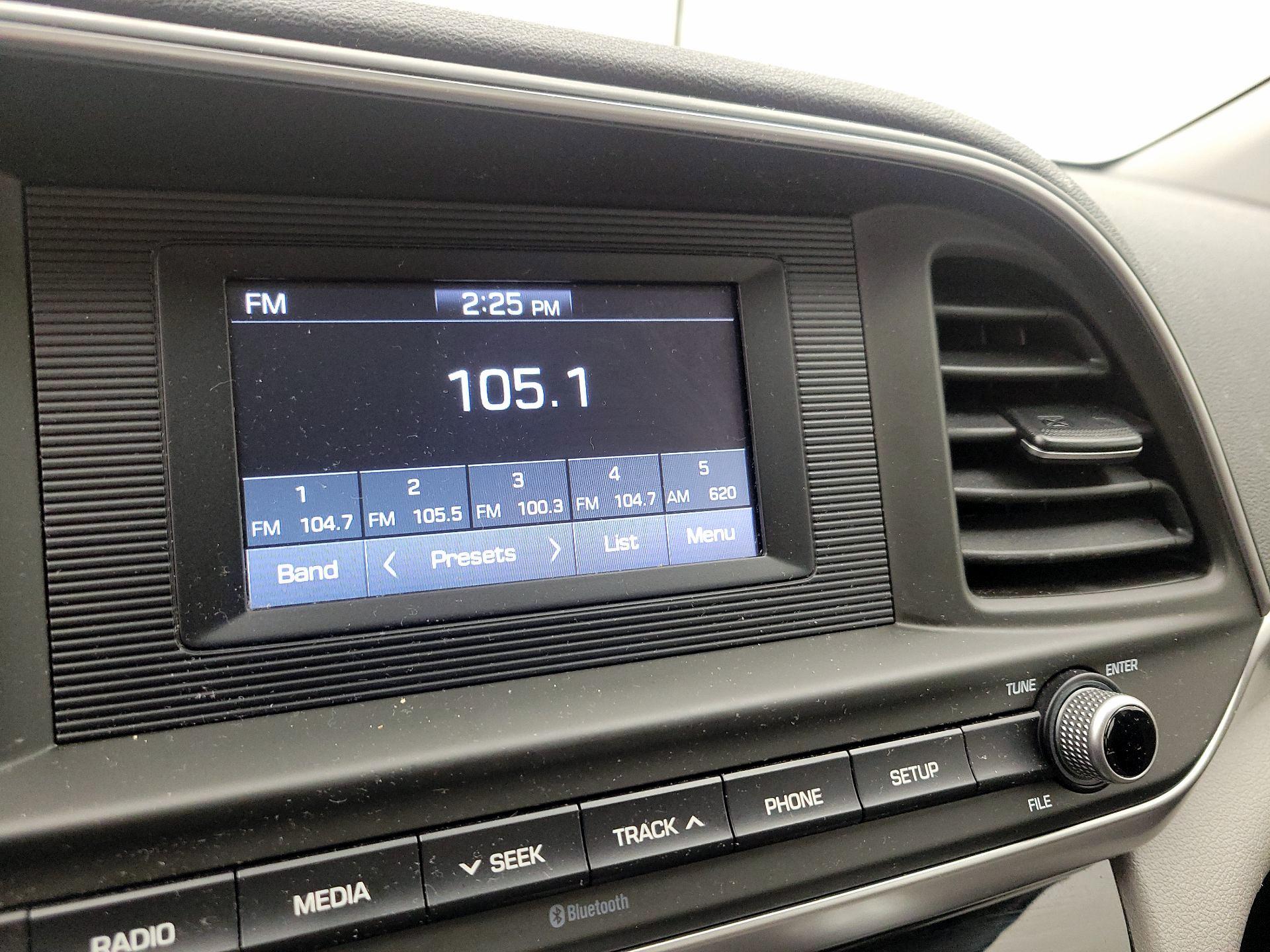 Thumbnail: 2019 Hyundai Elantra - 15
