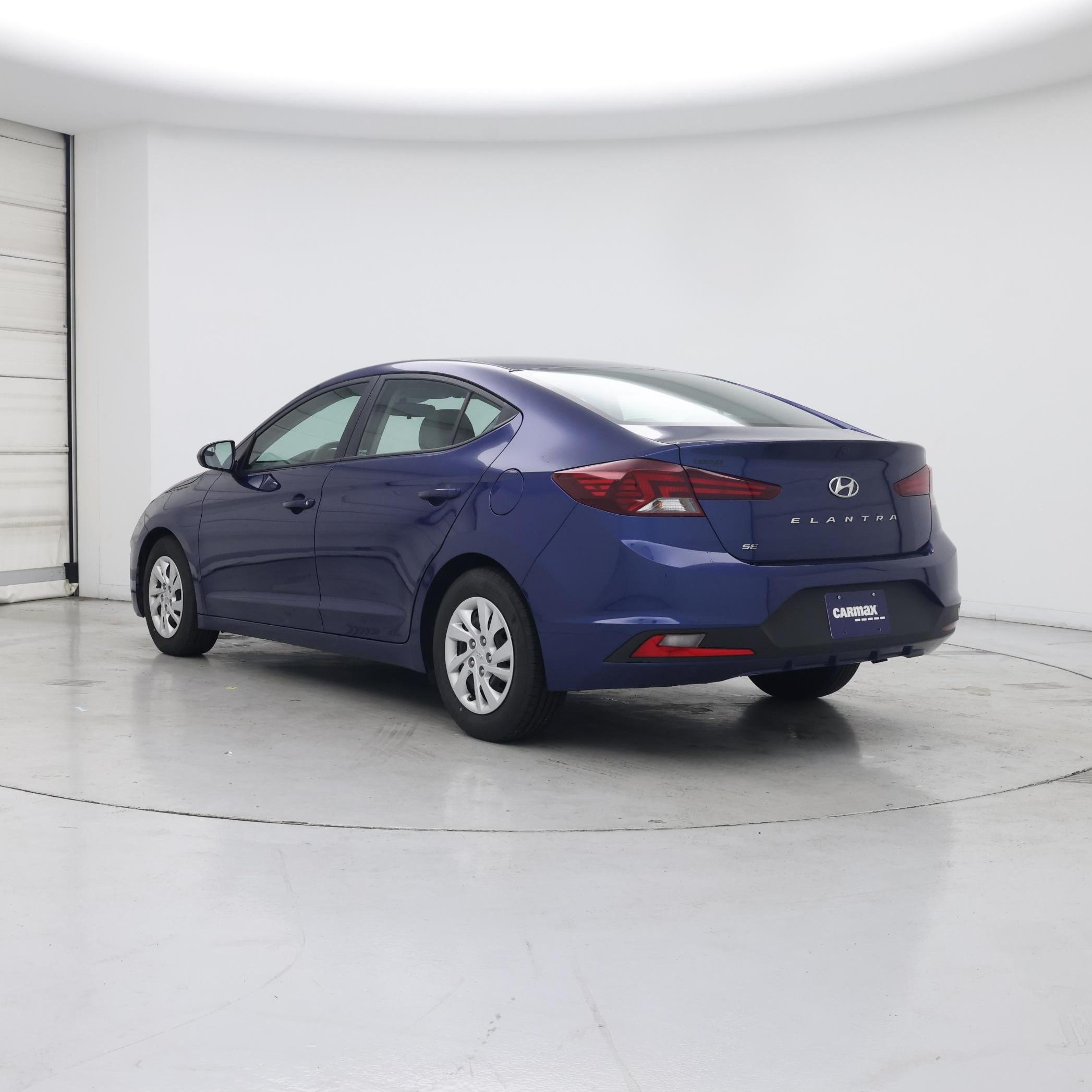 Thumbnail: 2019 Hyundai Elantra - 2