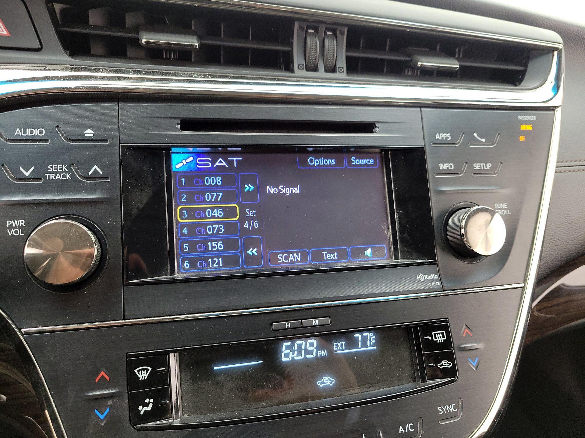 Thumbnail: 2014 Toyota Avalon - 15