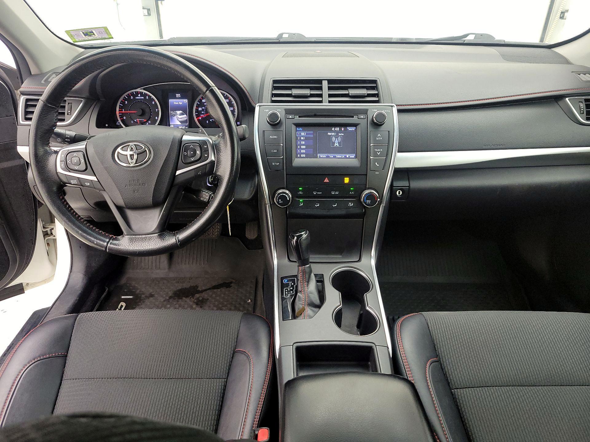 Thumbnail: 2017 Toyota Camry - 9