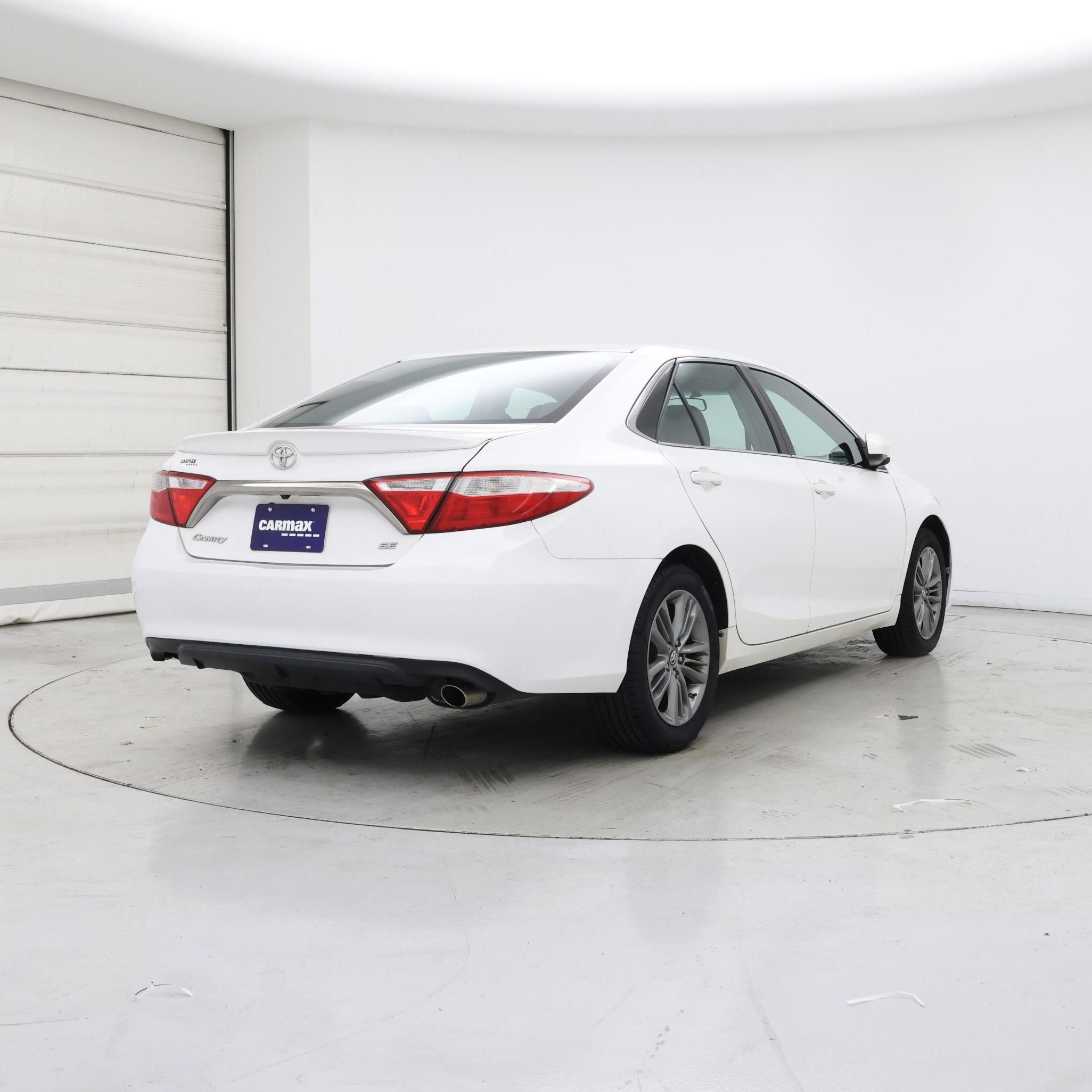 Thumbnail: 2017 Toyota Camry - 8