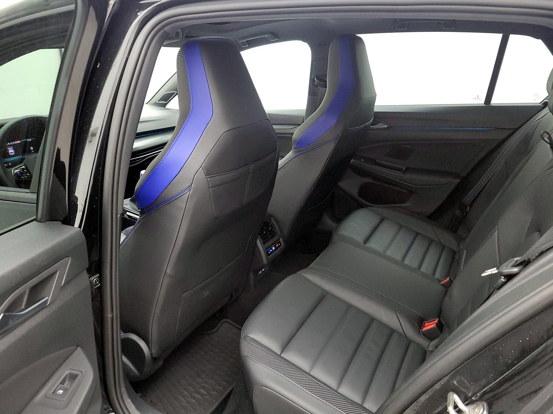 Thumbnail: 2024 Volkswagen Golf - 20