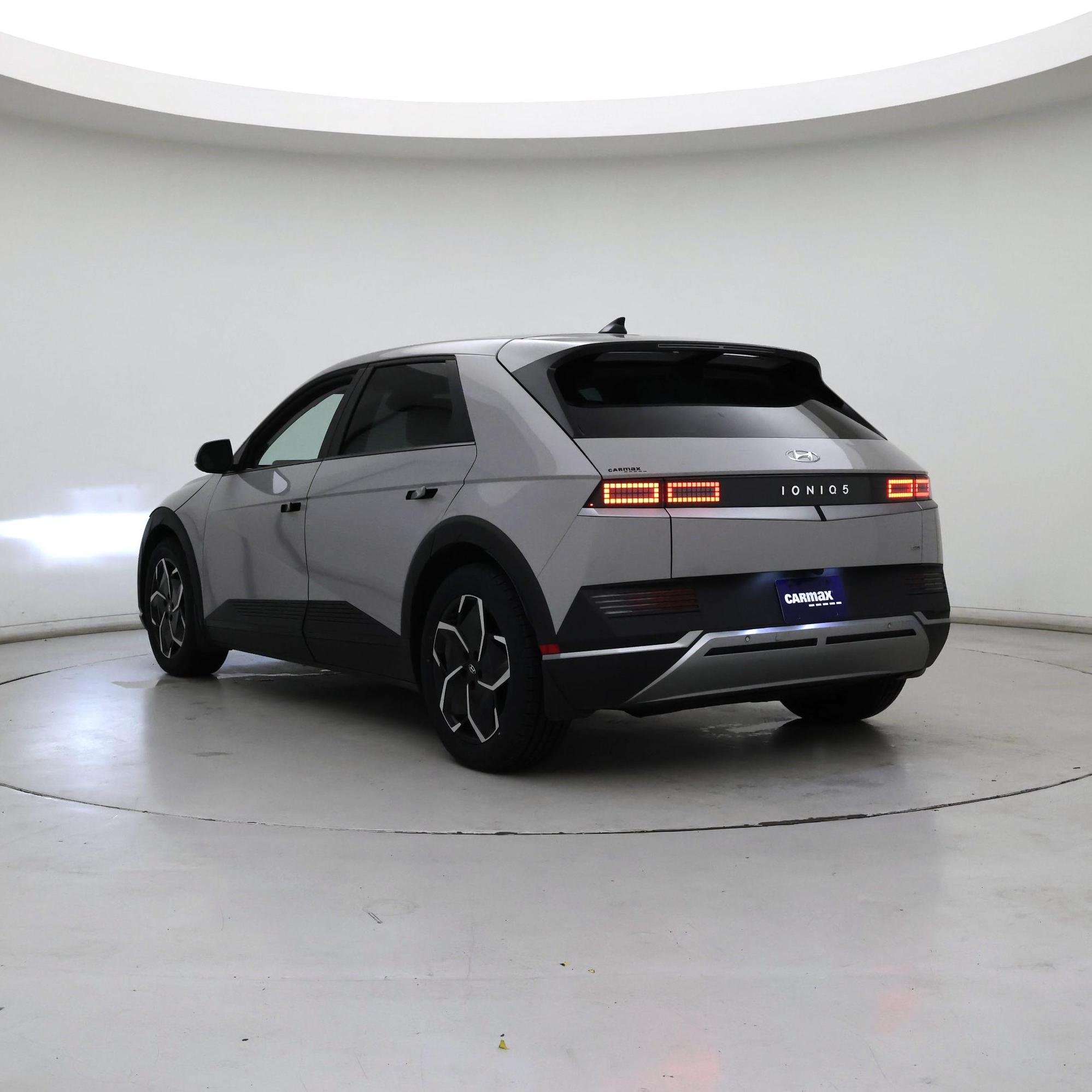 Thumbnail: 2023 Hyundai Ioniq 5 - 2
